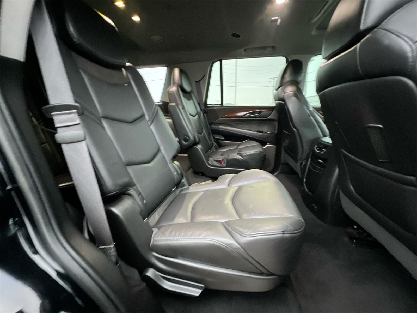 Thumbnail: 2016 Cadillac Escalade - 20