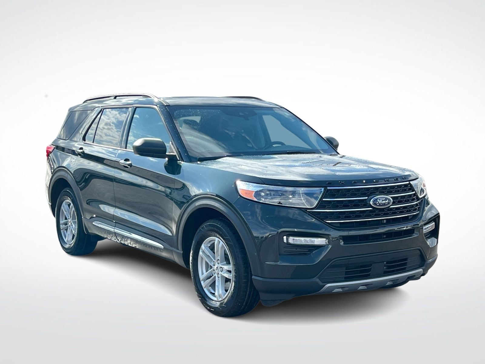 Thumbnail: 2022 Ford Explorer - 2
