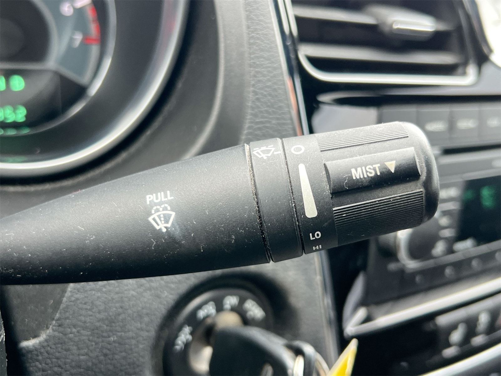 Thumbnail: 2012 Chrysler 200 - 25