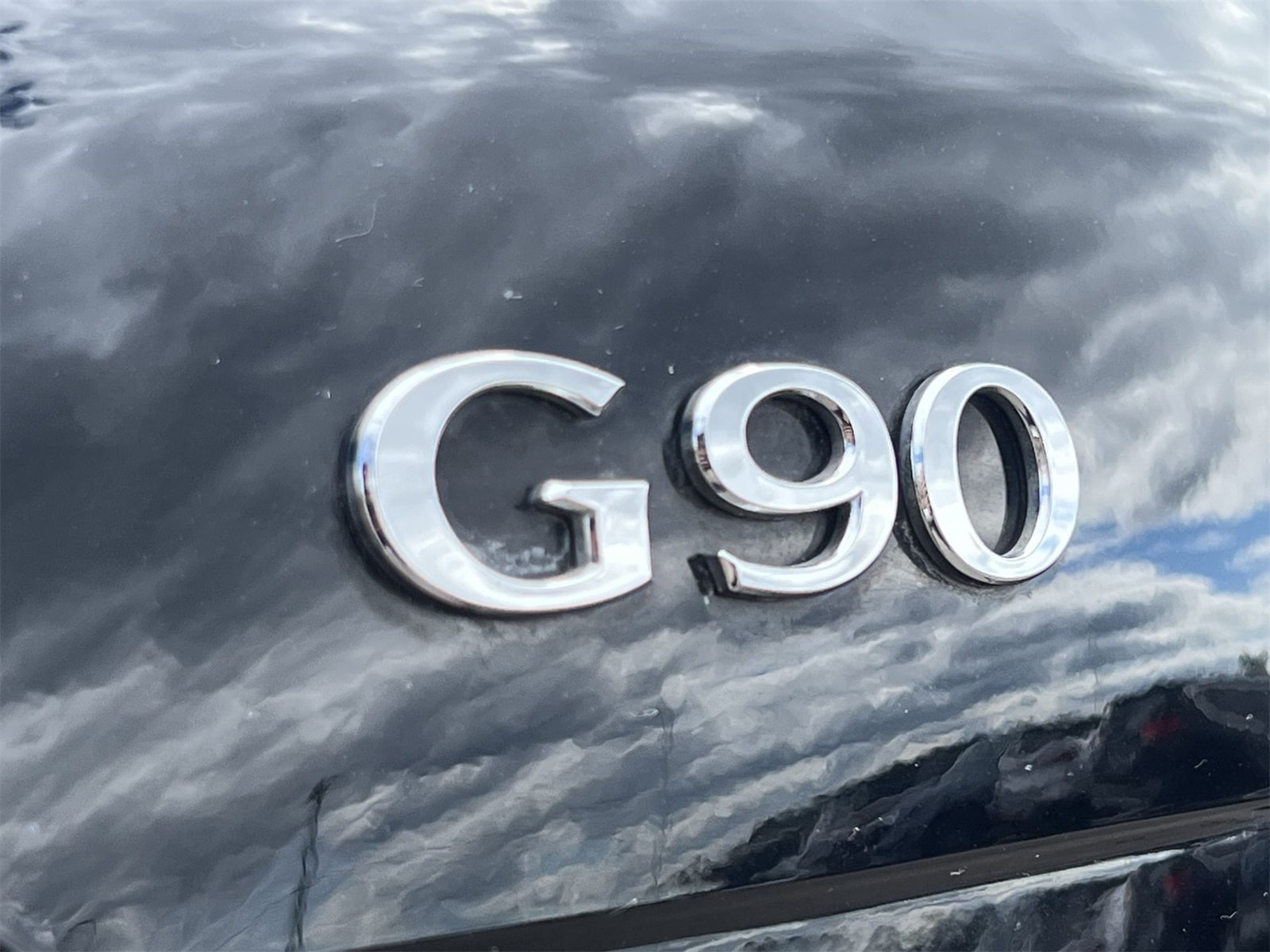 Thumbnail: 2017 Genesis G90 - 13