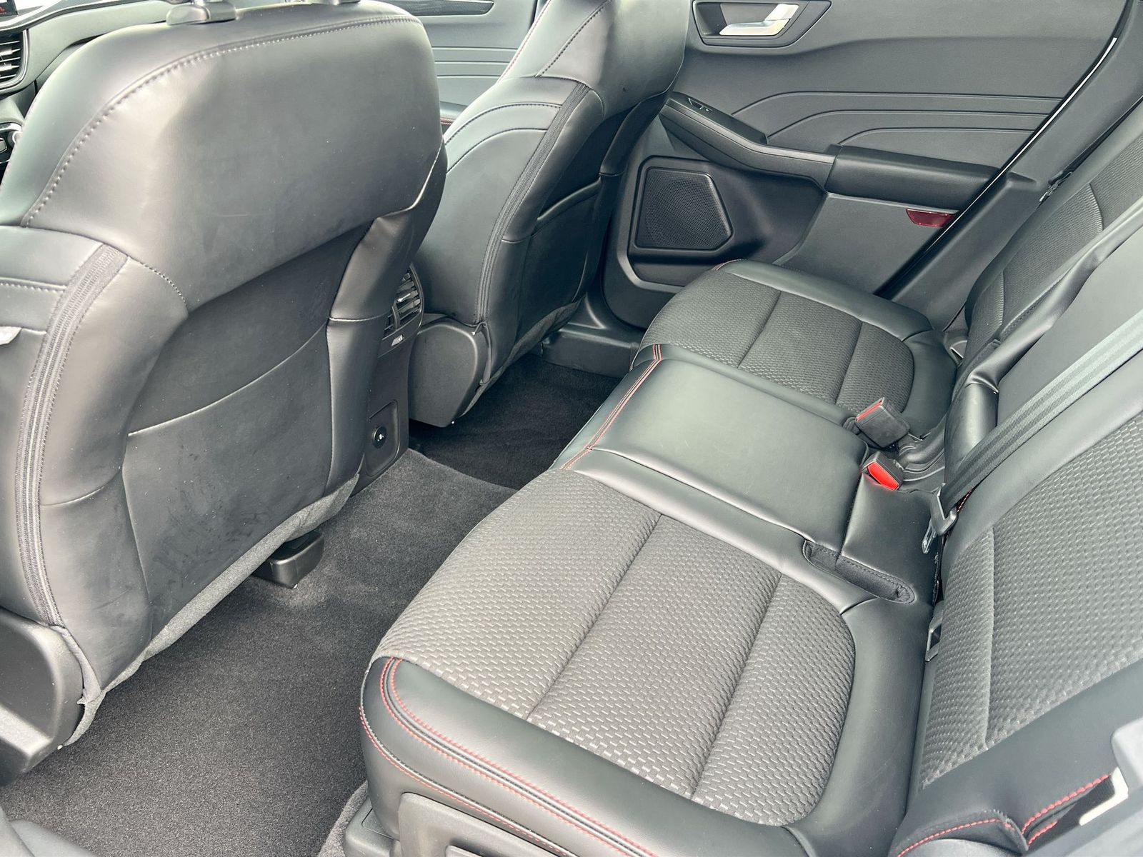 Thumbnail: 2023 Ford Escape - 18