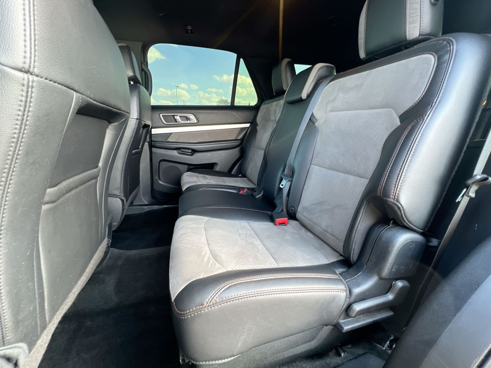 Thumbnail: 2017 Ford Explorer - 19