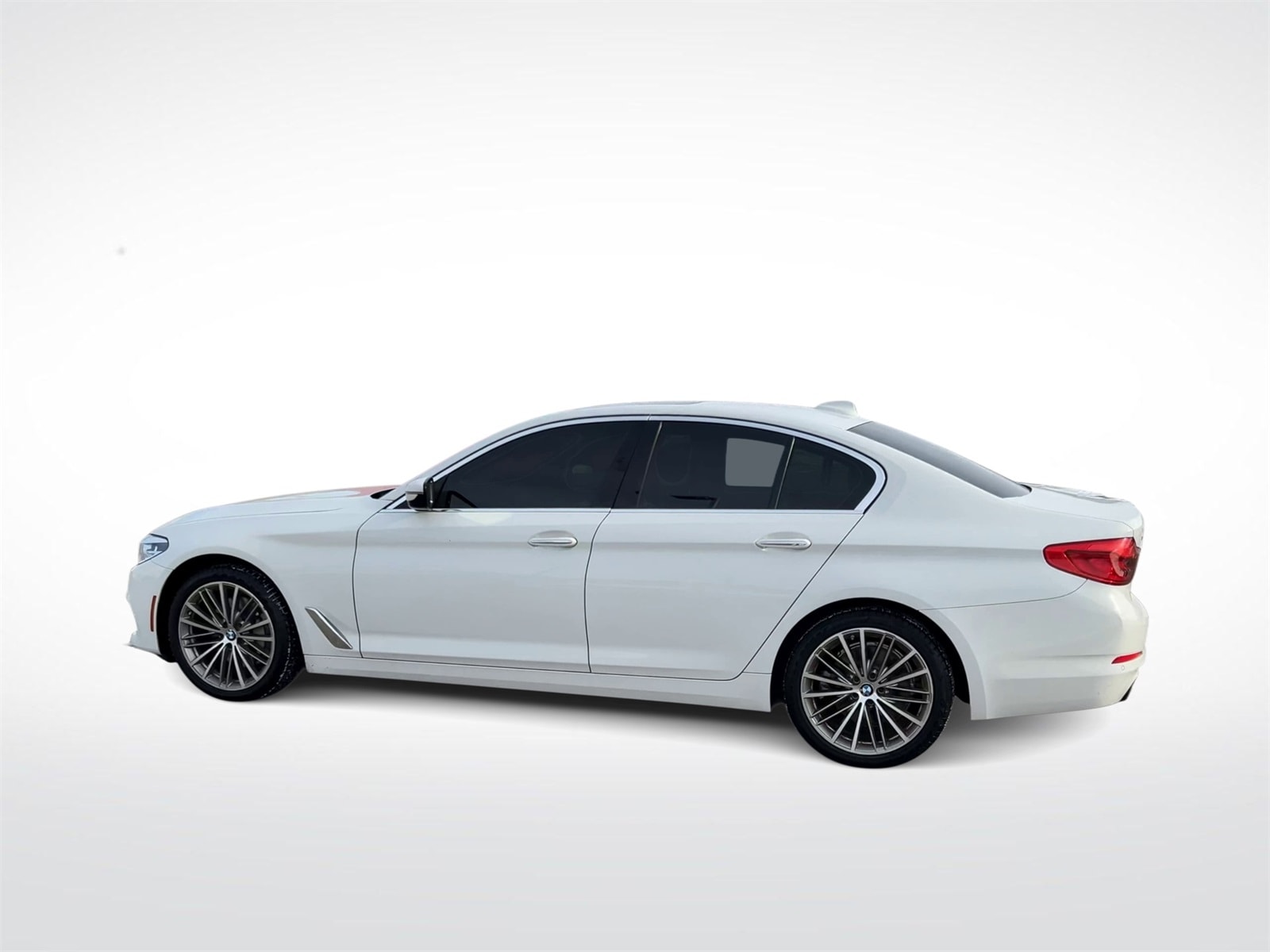 Thumbnail: 2018 BMW 5 Series - 6