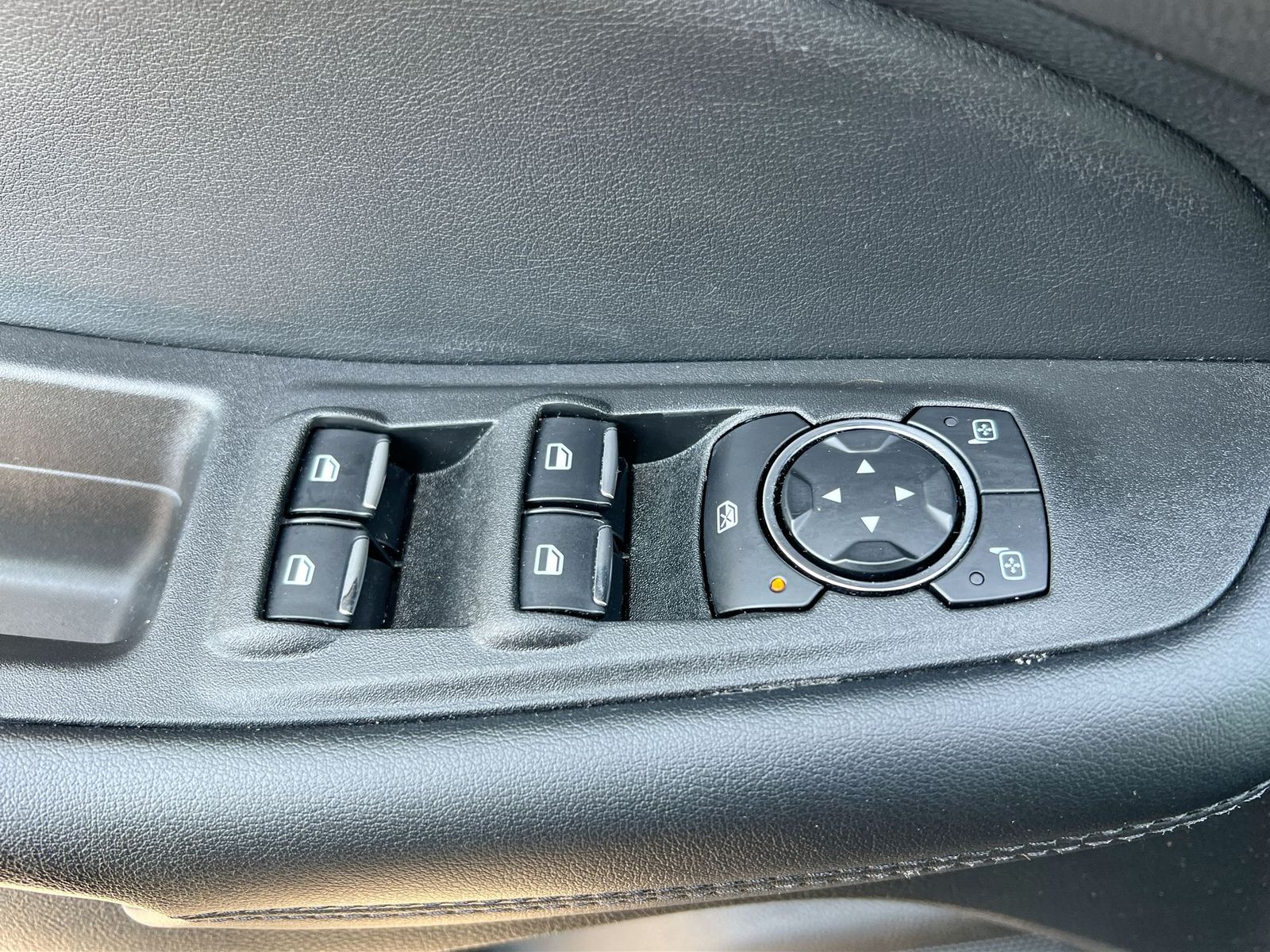 Thumbnail: 2024 Ford Edge - 17