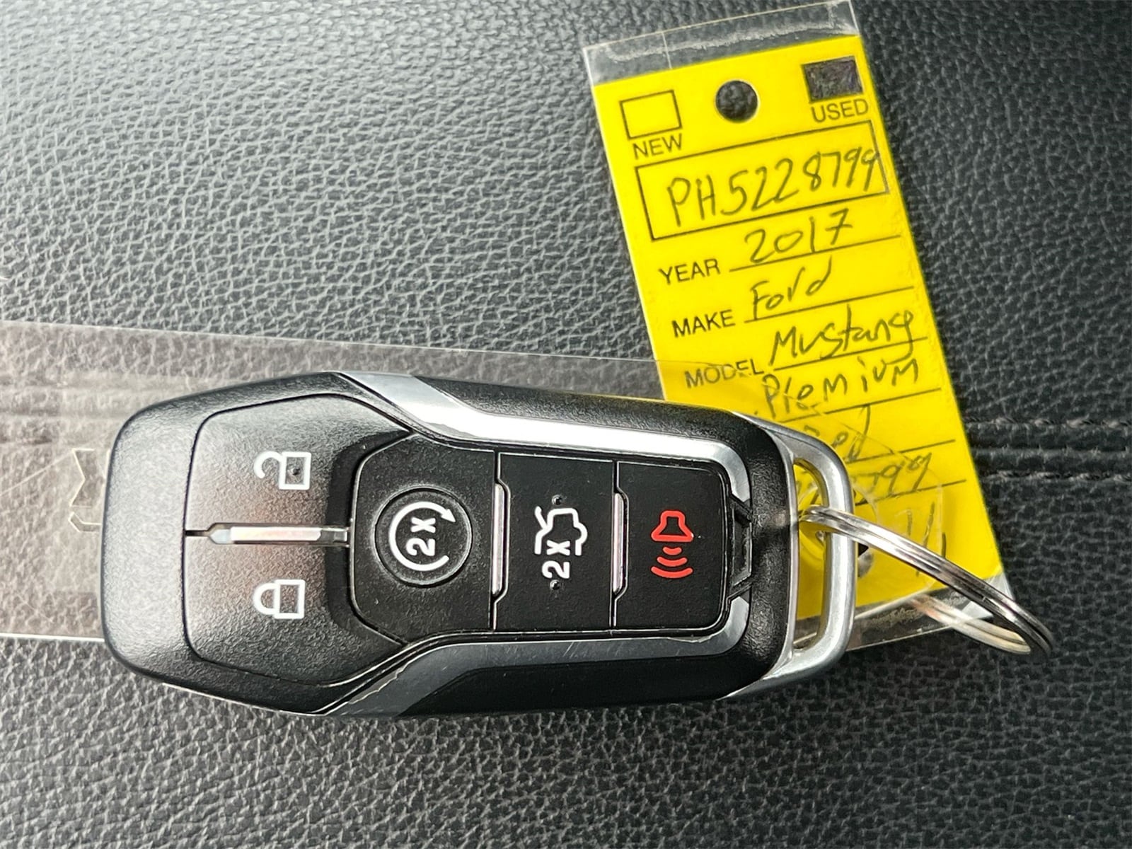 Thumbnail: 2017 Ford Mustang - 35