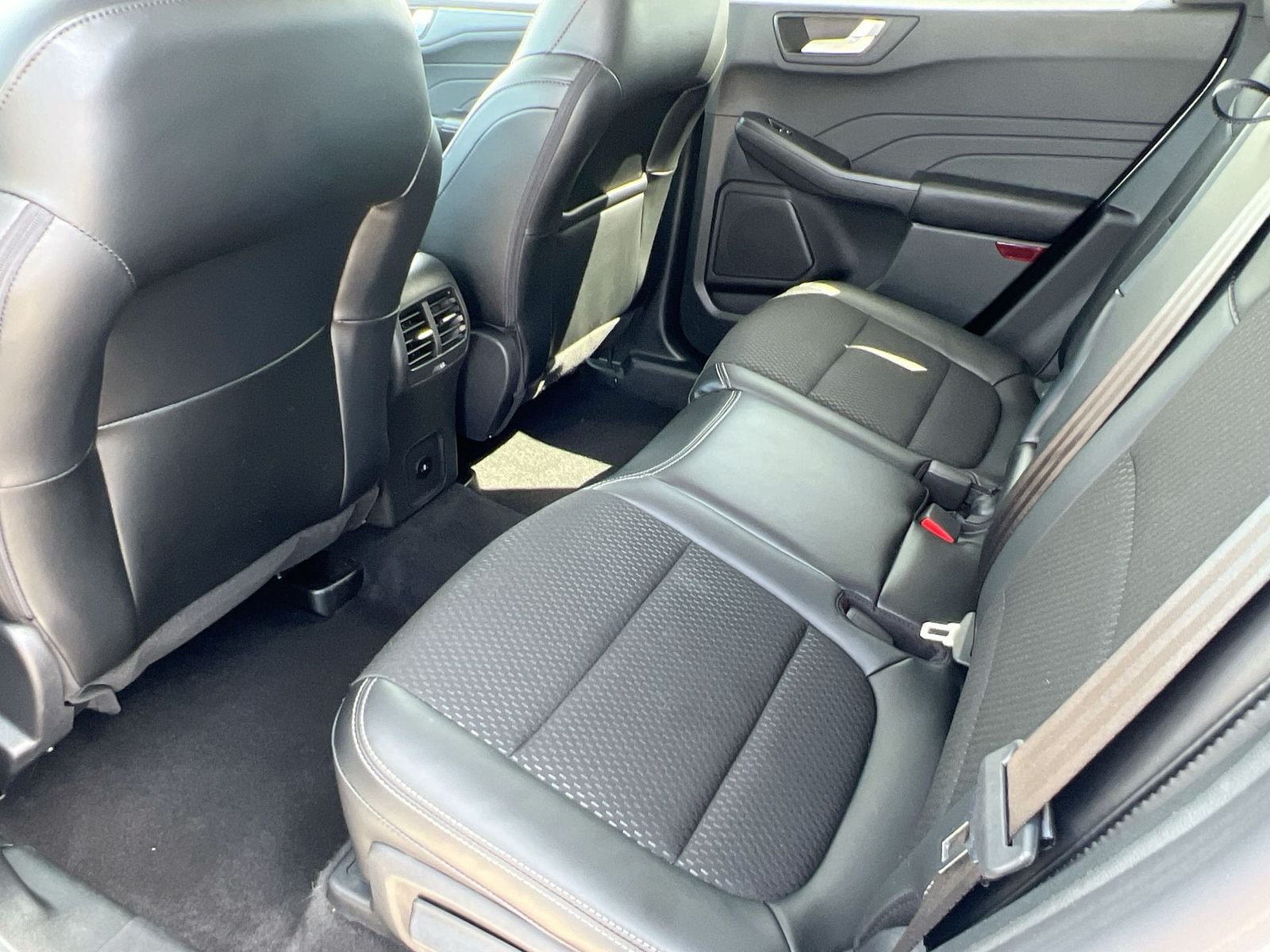 Thumbnail: 2025 Ford Escape - 18