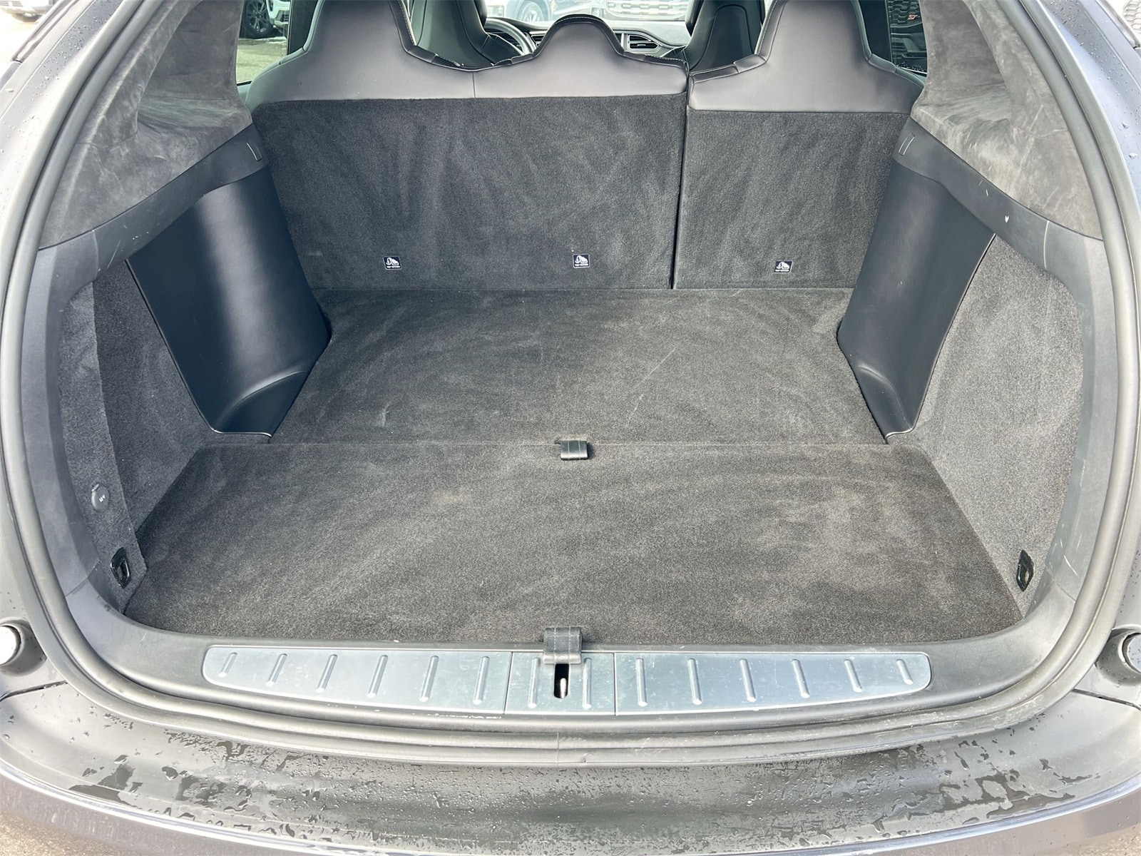 Thumbnail: 2017 Tesla Model X - 32