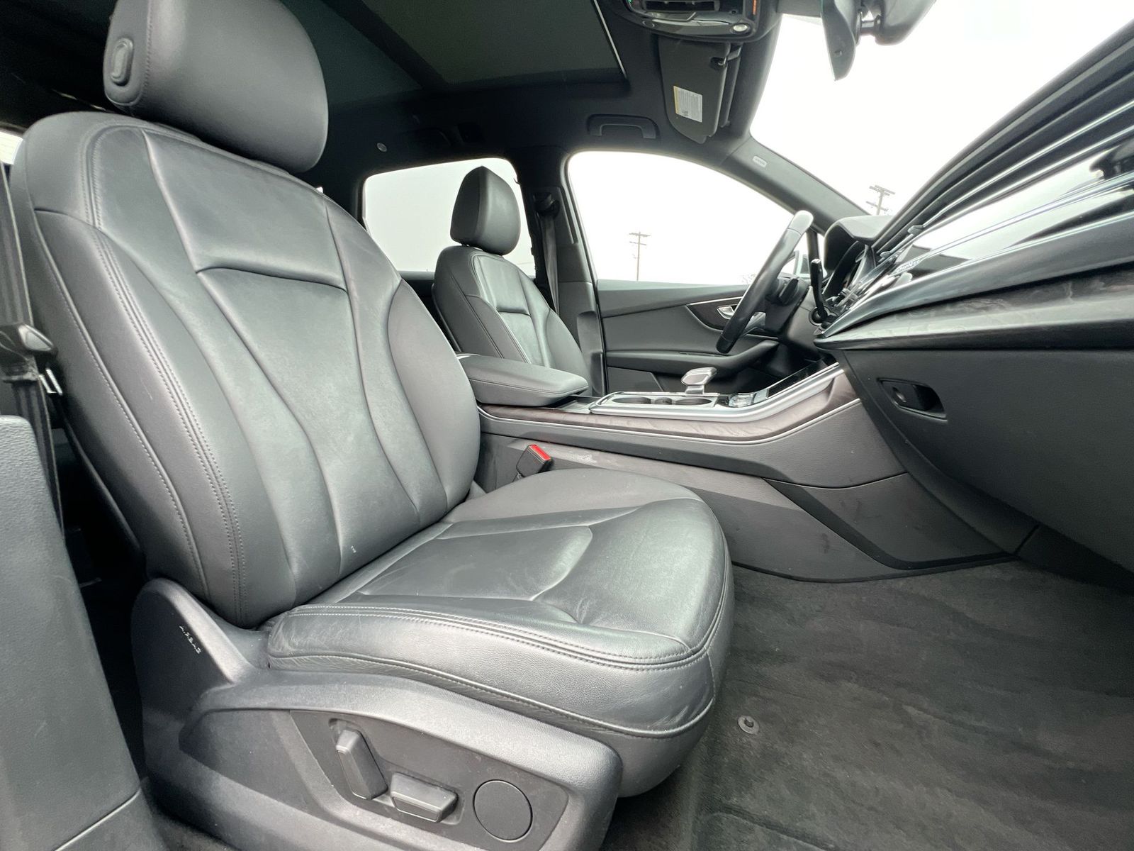 Thumbnail: 2021 Audi Q7 - 21