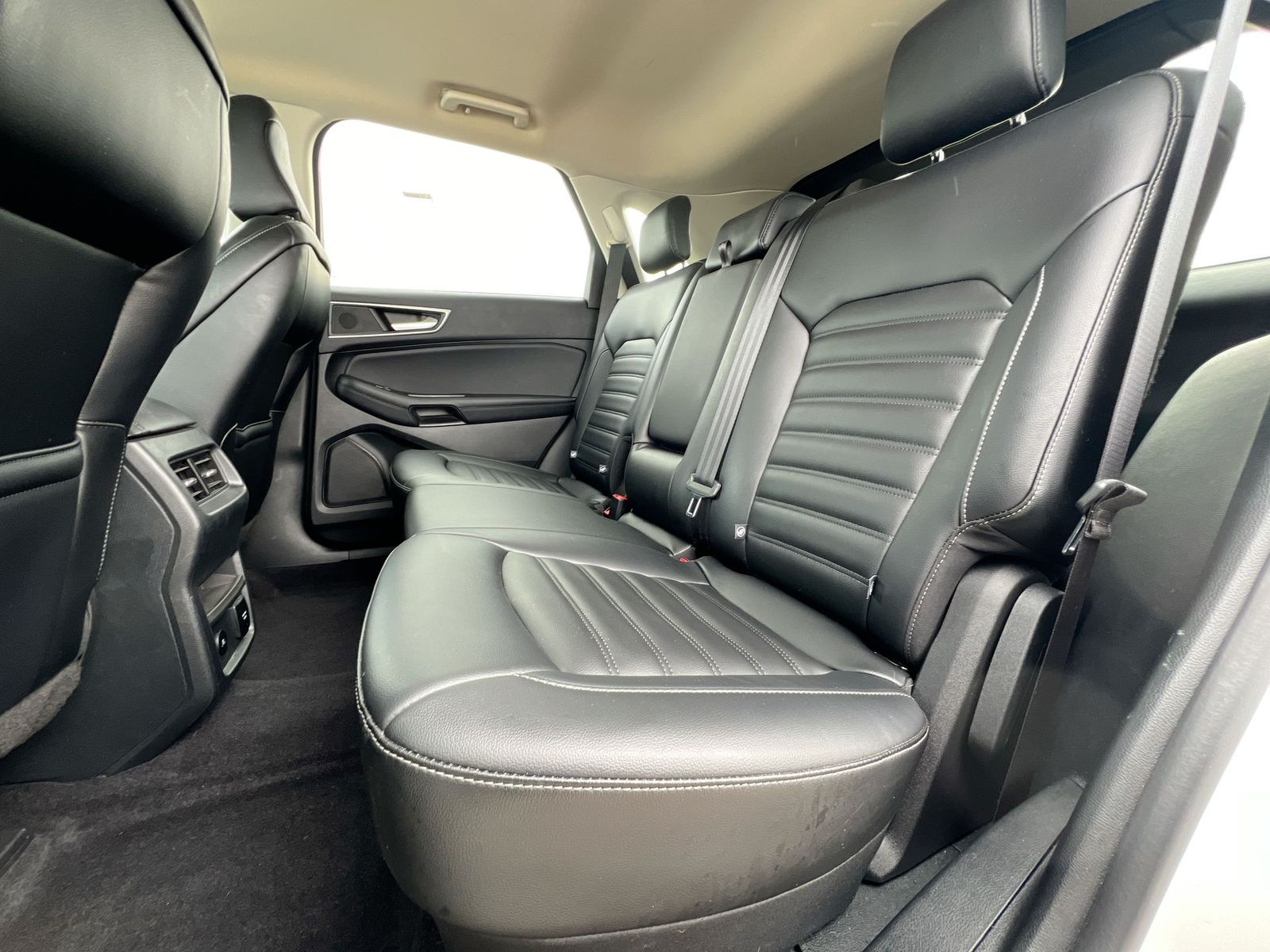 Thumbnail: 2023 Ford Edge - 18