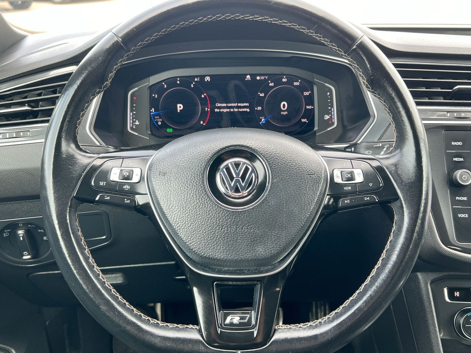Thumbnail: 2019 Volkswagen Tiguan - 22