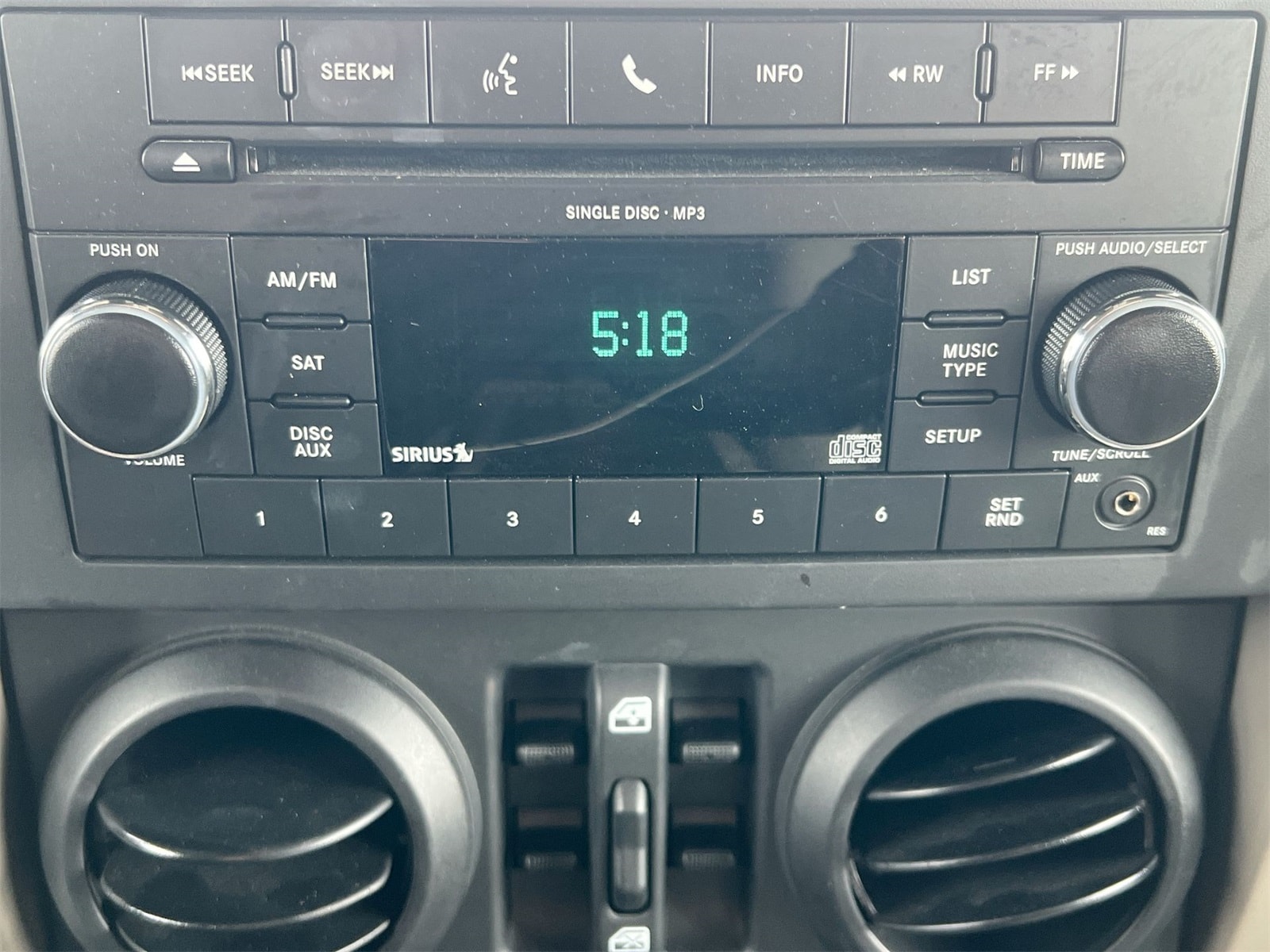 Thumbnail: 2010 Jeep Wrangler - 18