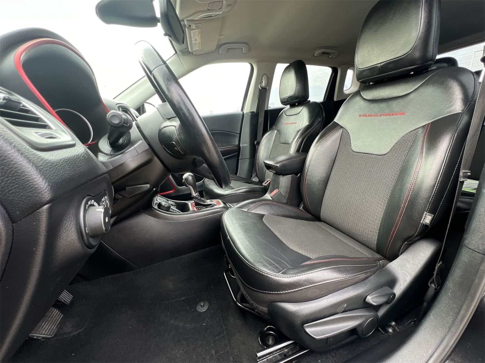 Thumbnail: 2020 Jeep Compass - 17