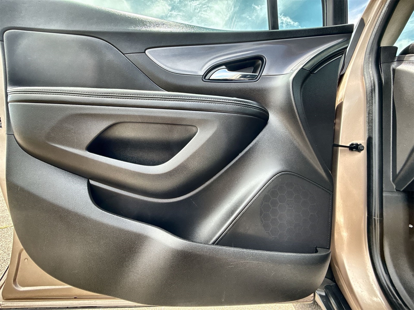 Thumbnail: 2019 Buick Encore - 31