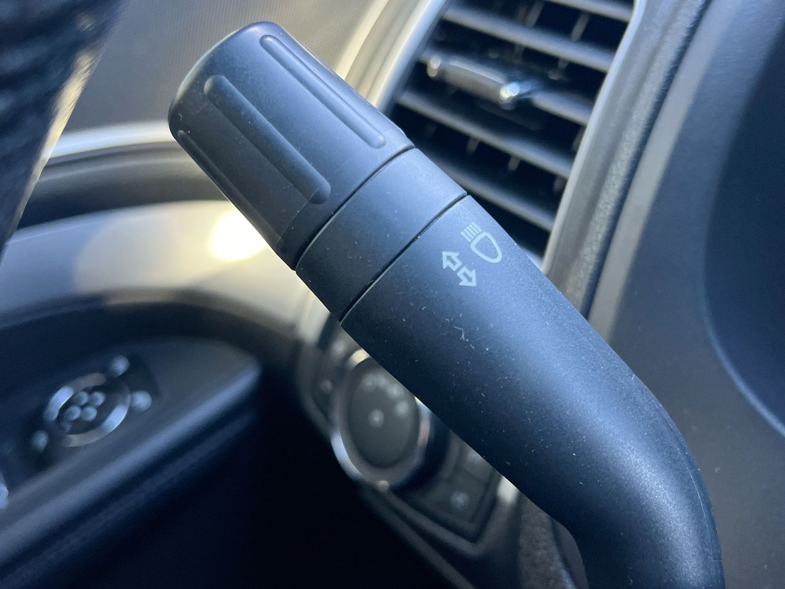 Thumbnail: 2017 Ford Explorer - 26