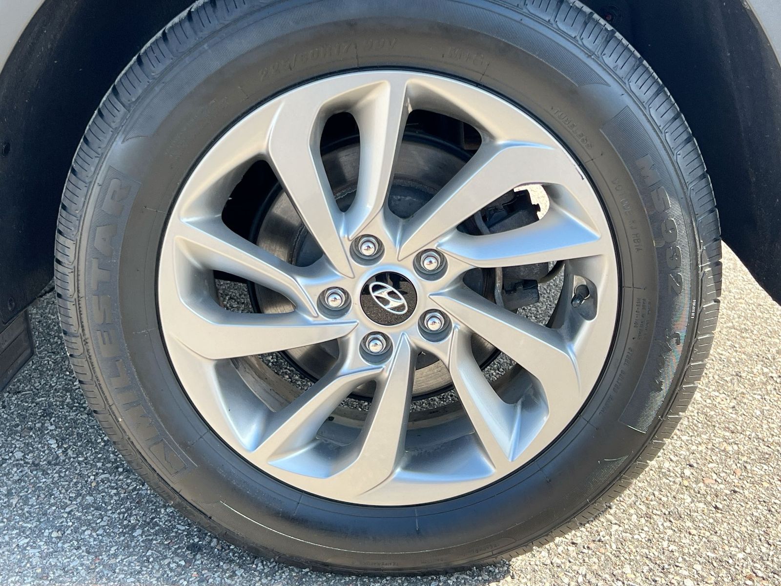 Thumbnail: 2017 Hyundai Tucson - 14