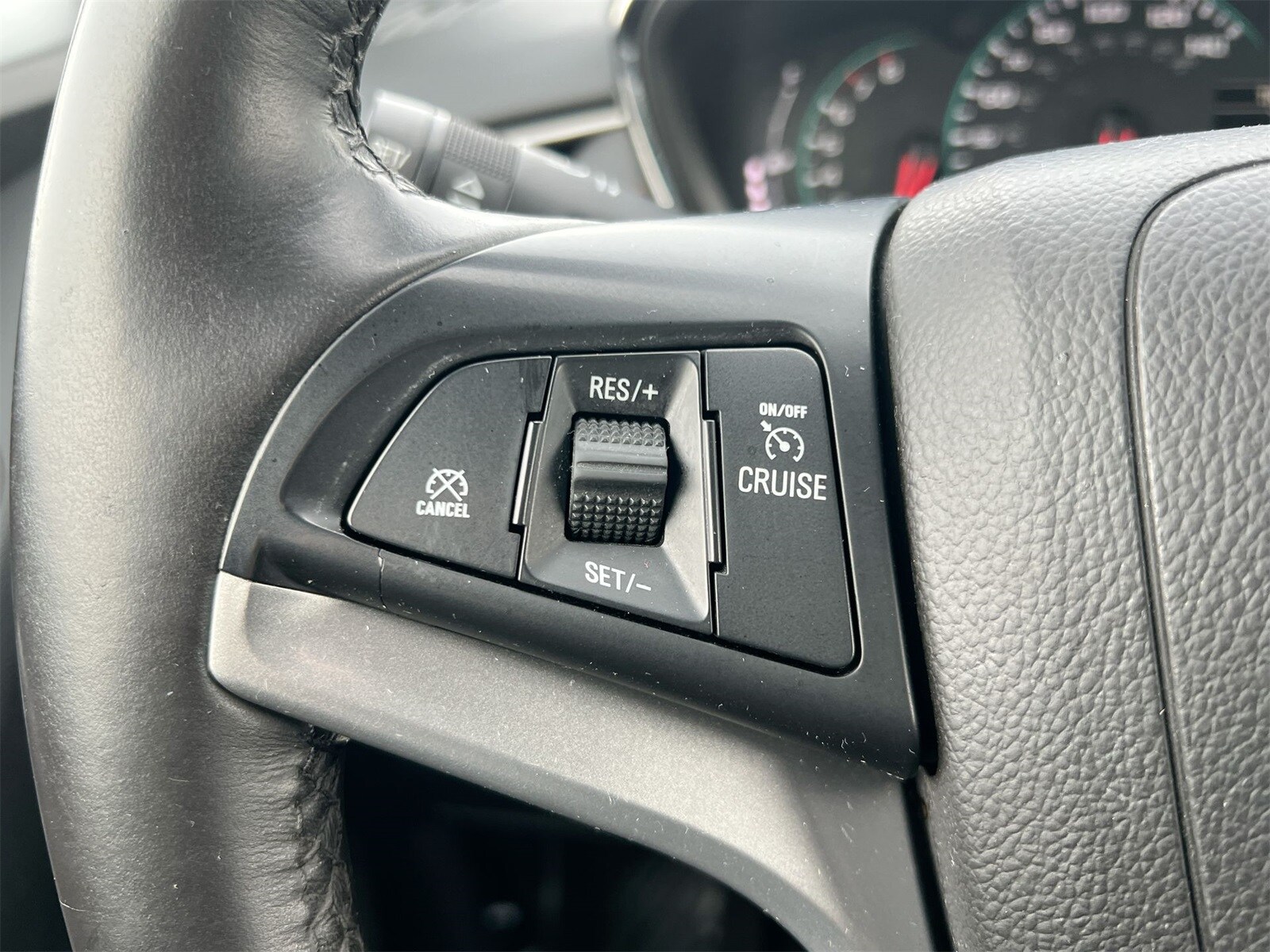 Thumbnail: 2017 Chevrolet Trax - 24