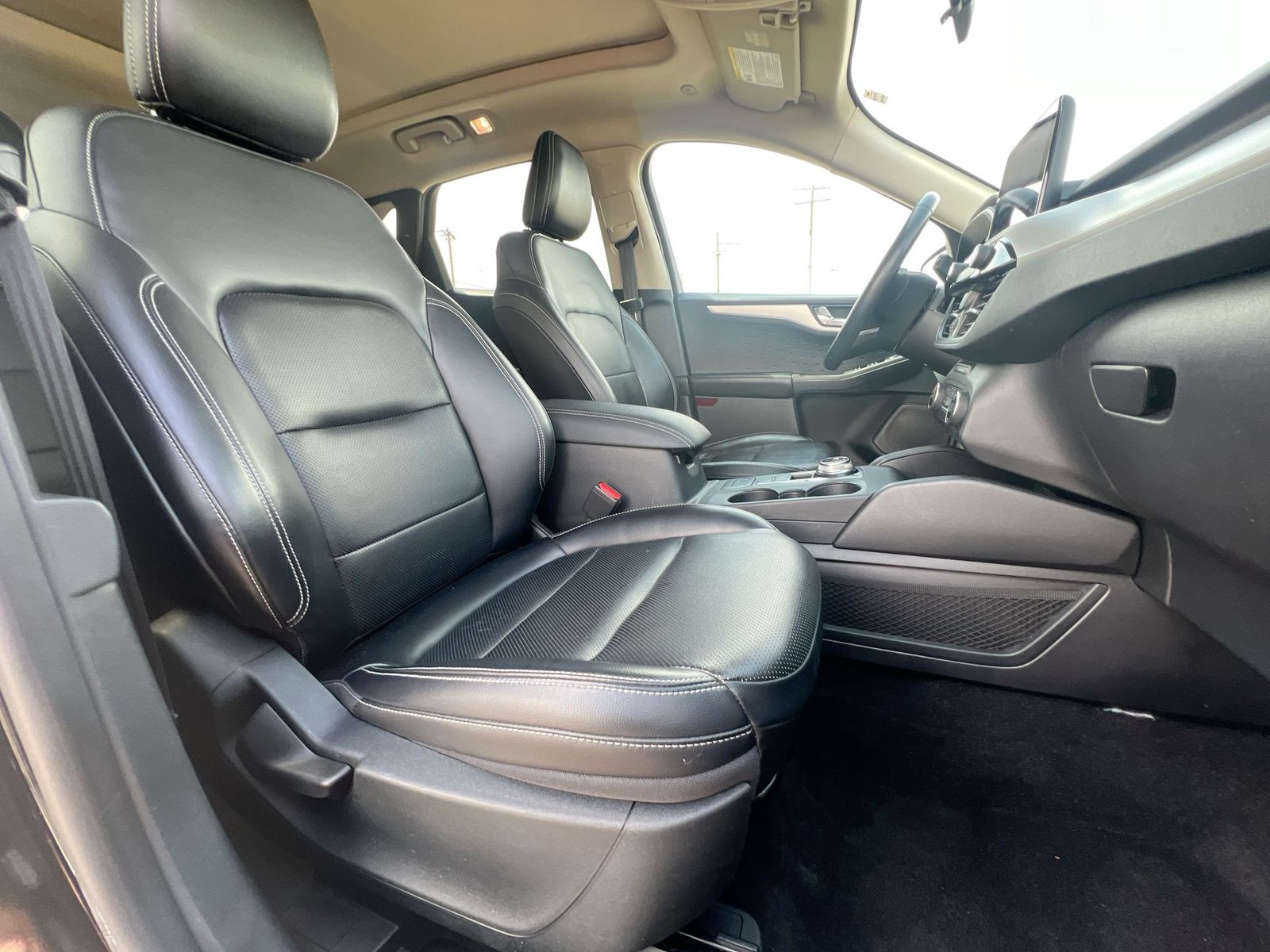 Thumbnail: 2020 Ford Escape - 21