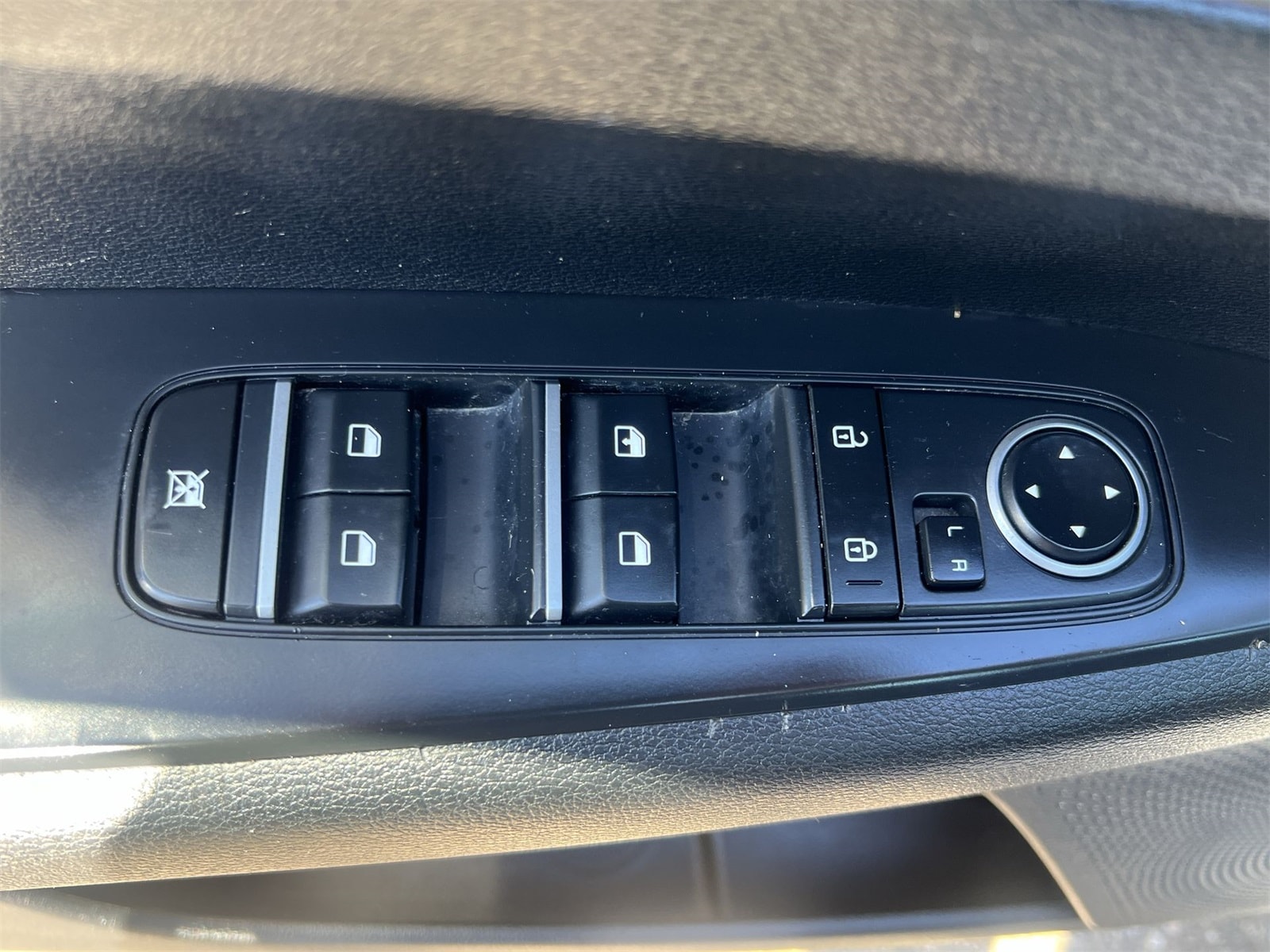 Thumbnail: 2019 Kia Forte - 18