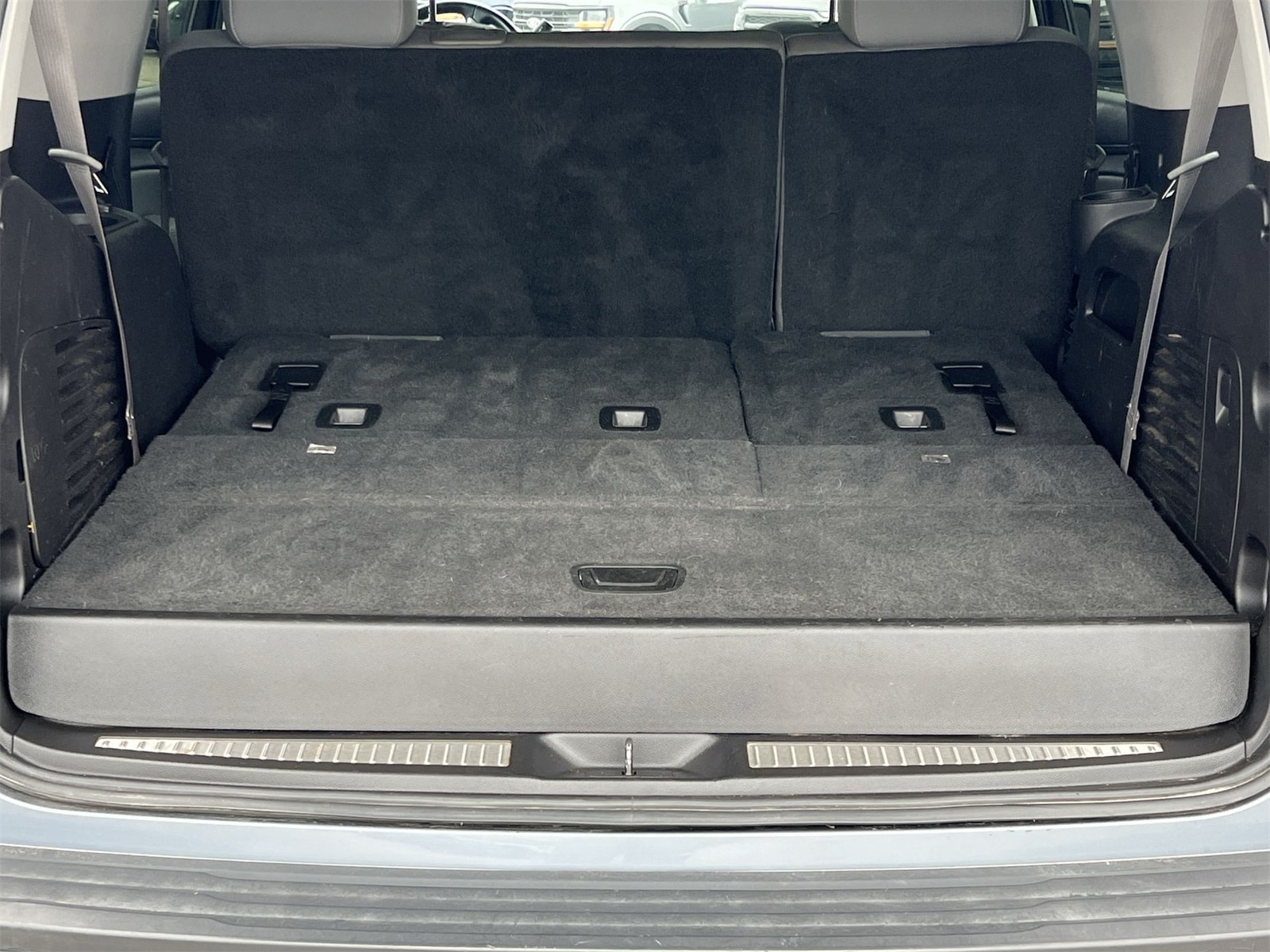 Thumbnail: 2015 Chevrolet Tahoe - 33