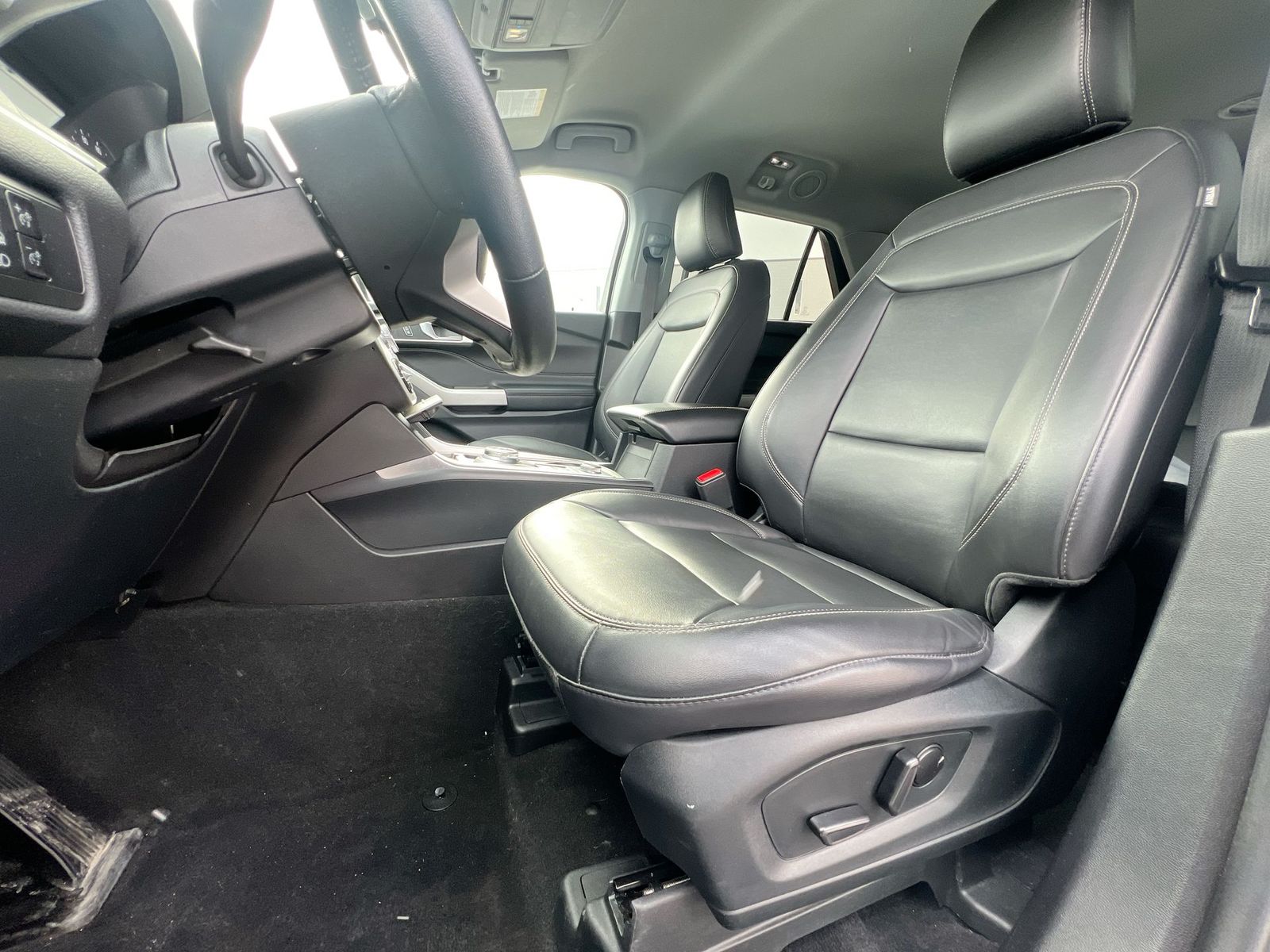 Thumbnail: 2023 Ford Explorer - 16