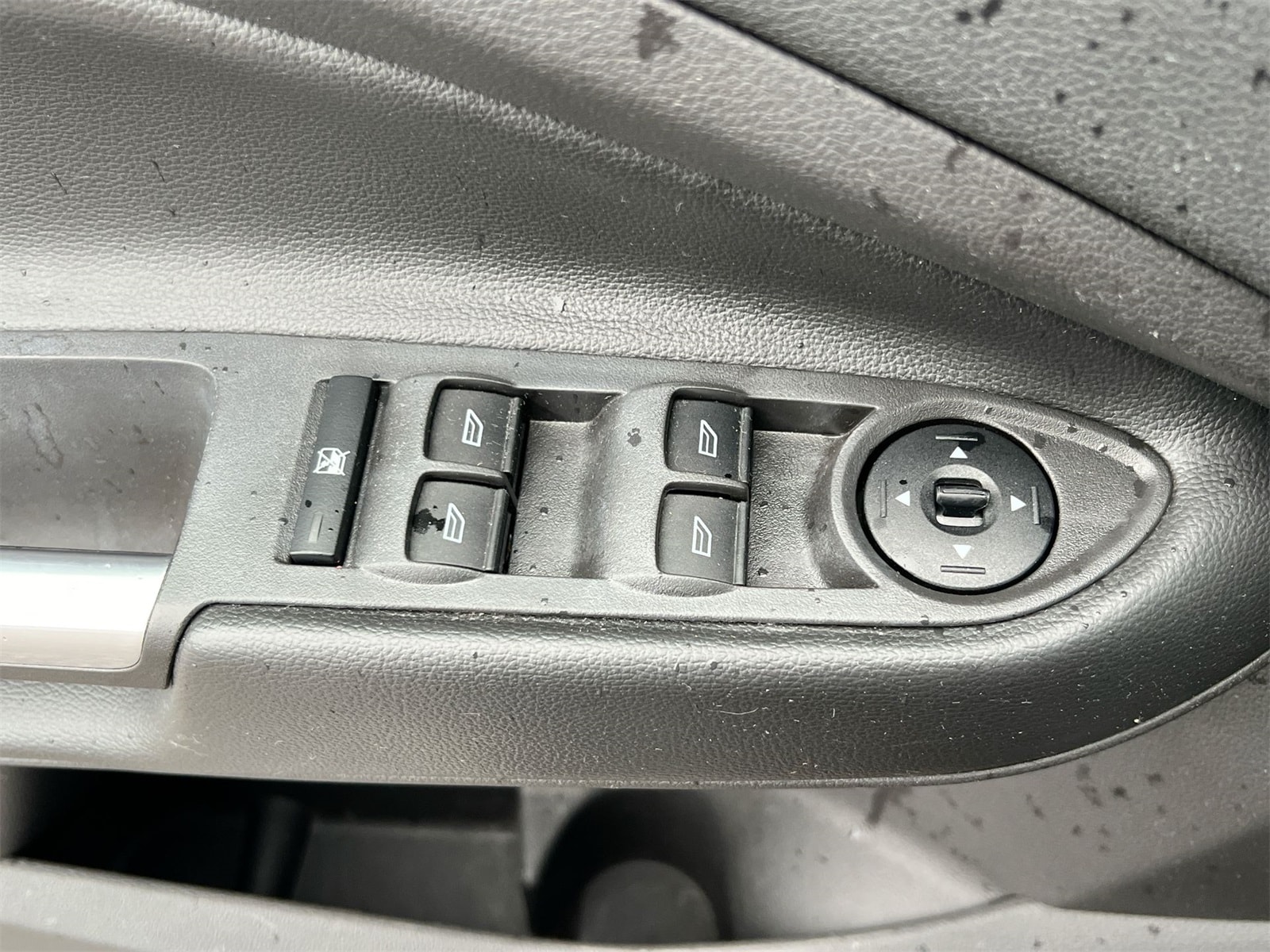 Thumbnail: 2018 Ford Escape - 17