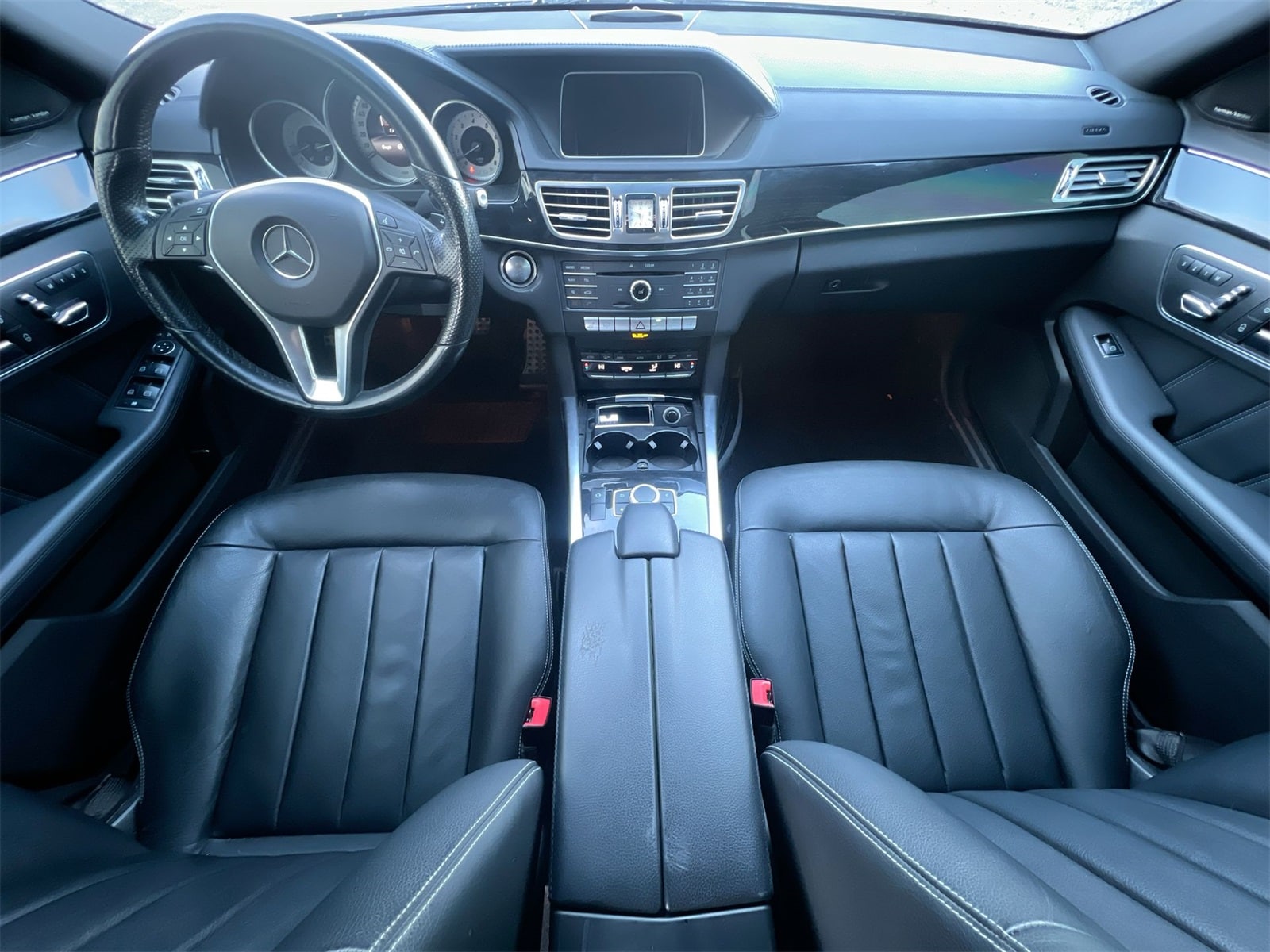 Thumbnail: 2016 Mercedes-Benz E-Class - 15