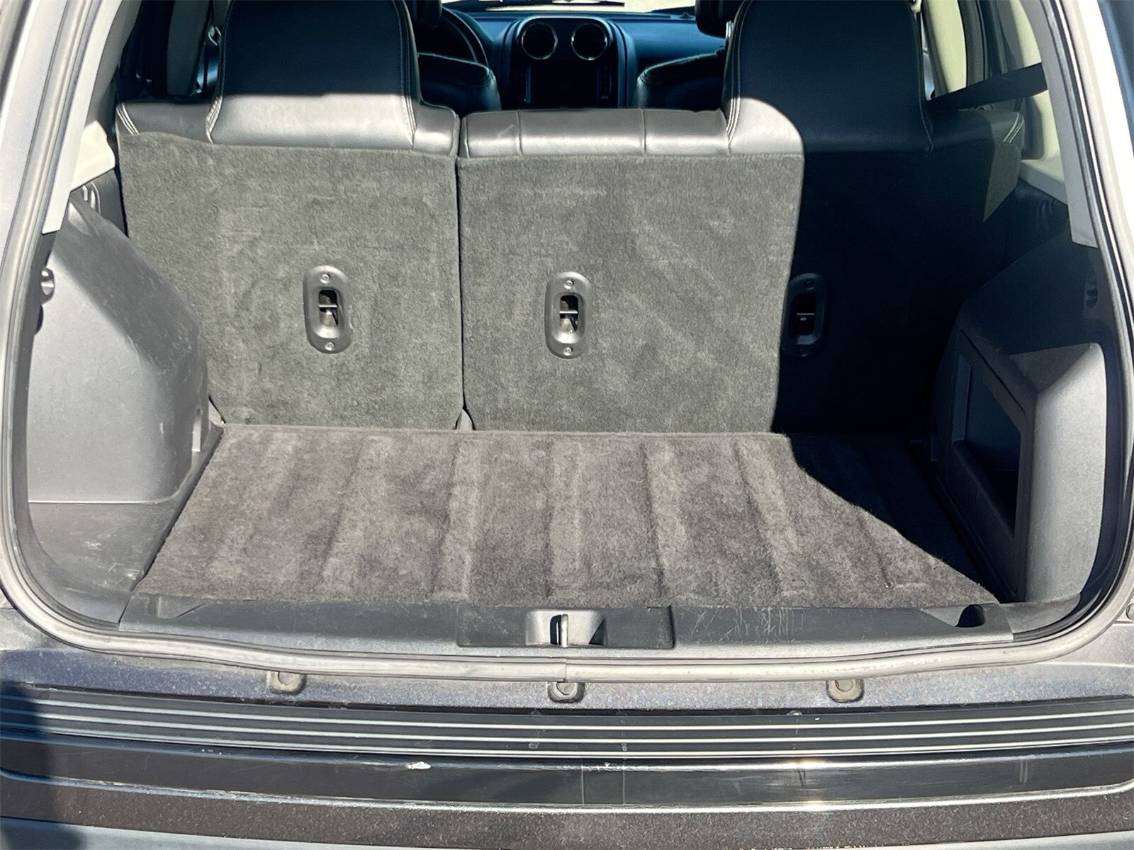 Thumbnail: 2016 Jeep Patriot - 33
