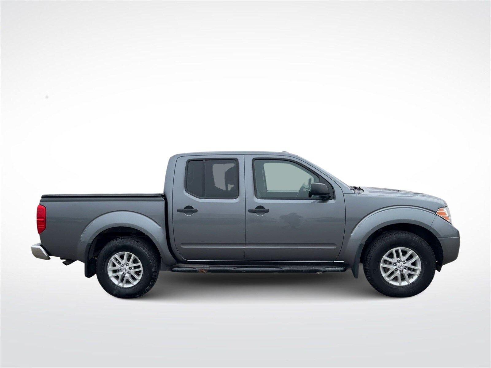2018 Nissan Frontier SV photo 2