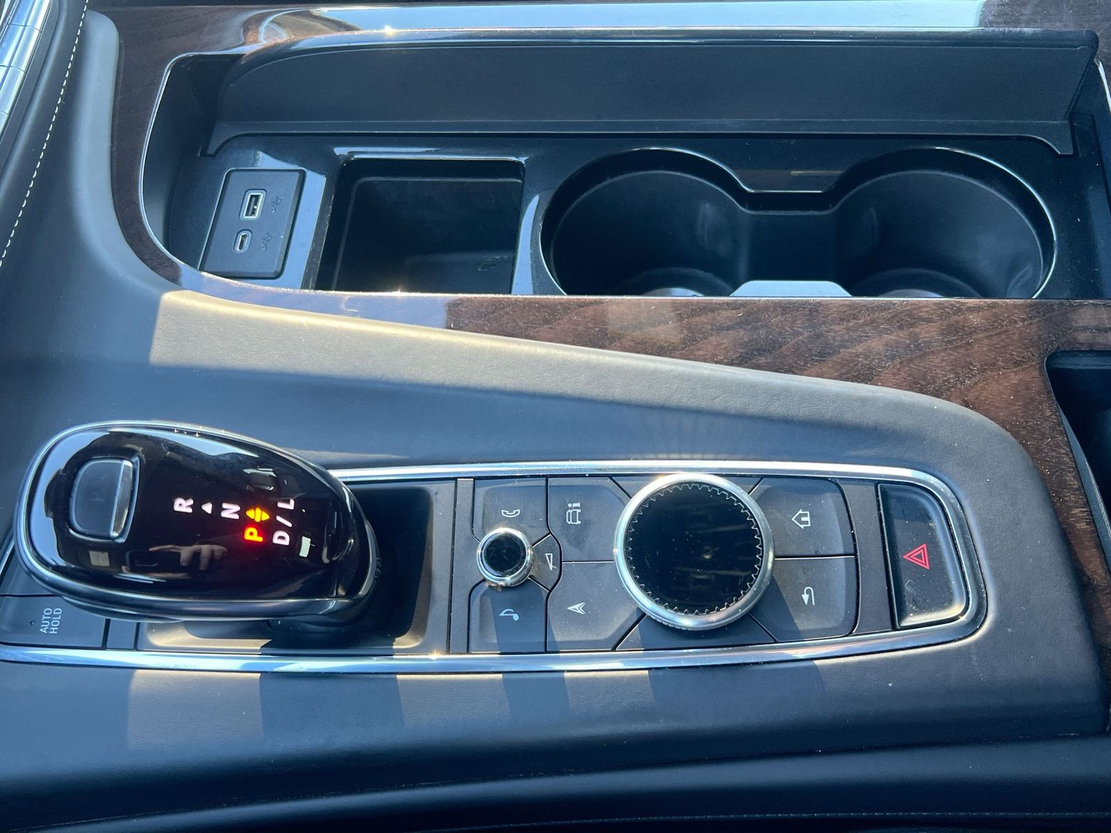 Thumbnail: 2023 Cadillac Escalade - 32