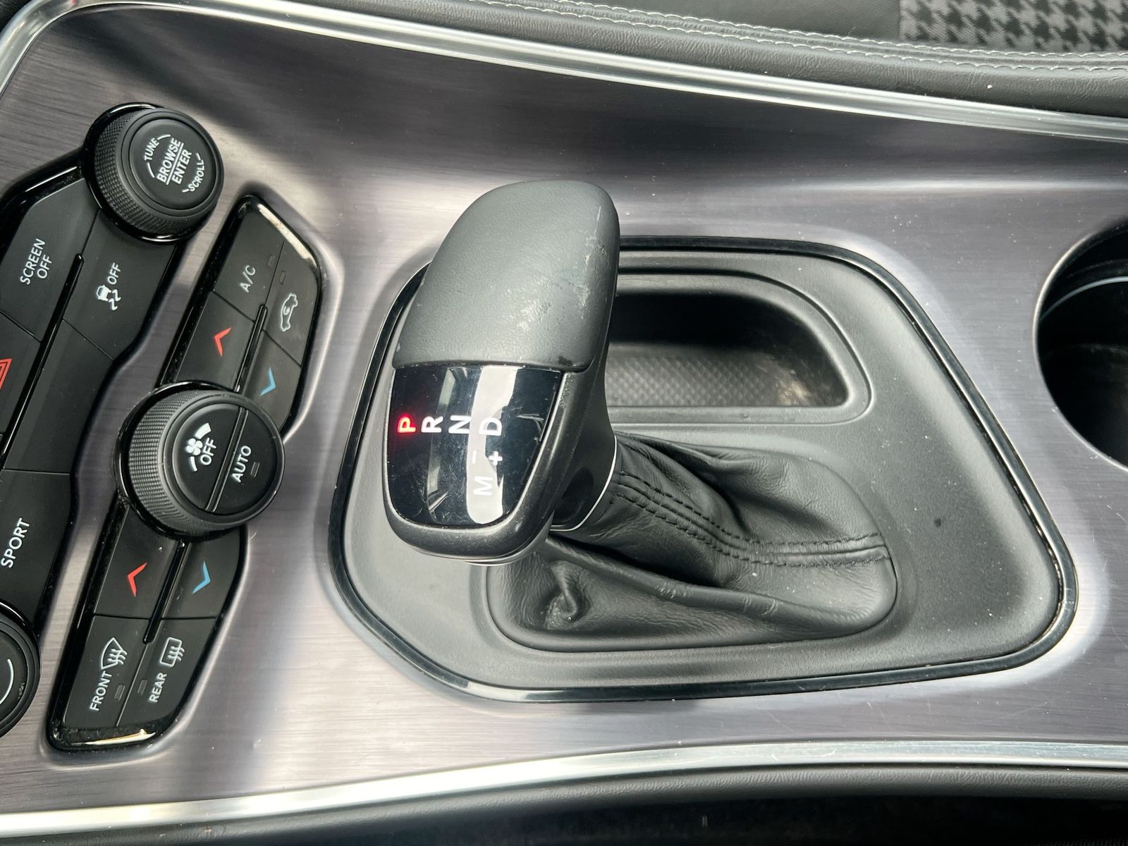 Thumbnail: 2018 Dodge Challenger - 30