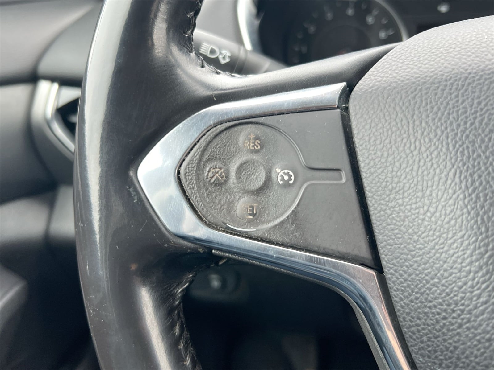 Thumbnail: 2018 Chevrolet Traverse - 23