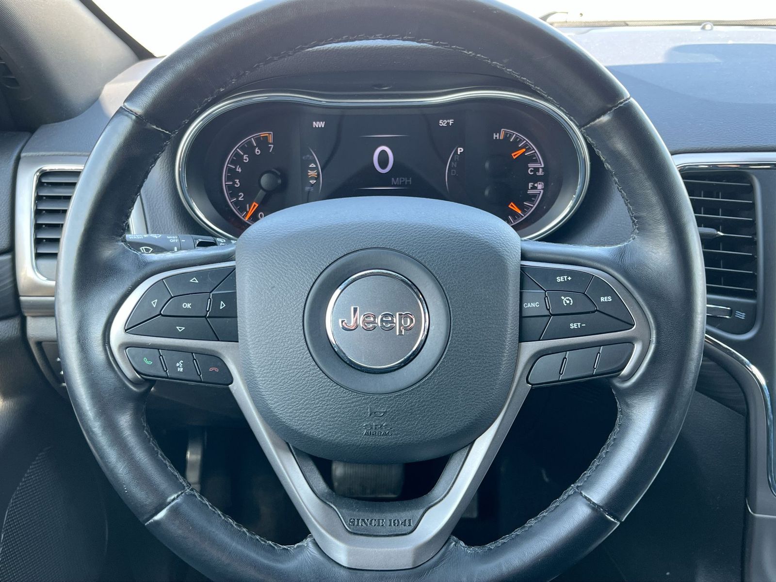 Thumbnail: 2021 Jeep Grand Cherokee - 22