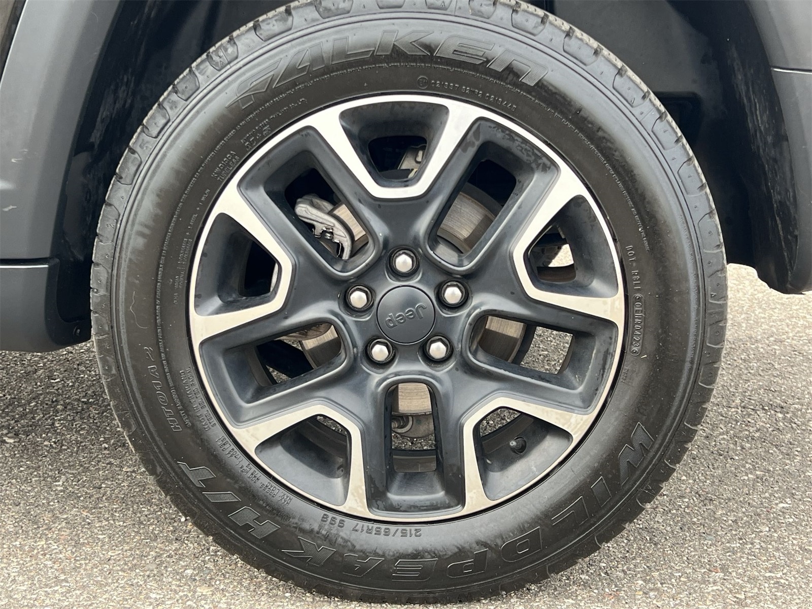 Thumbnail: 2020 Jeep Compass - 14