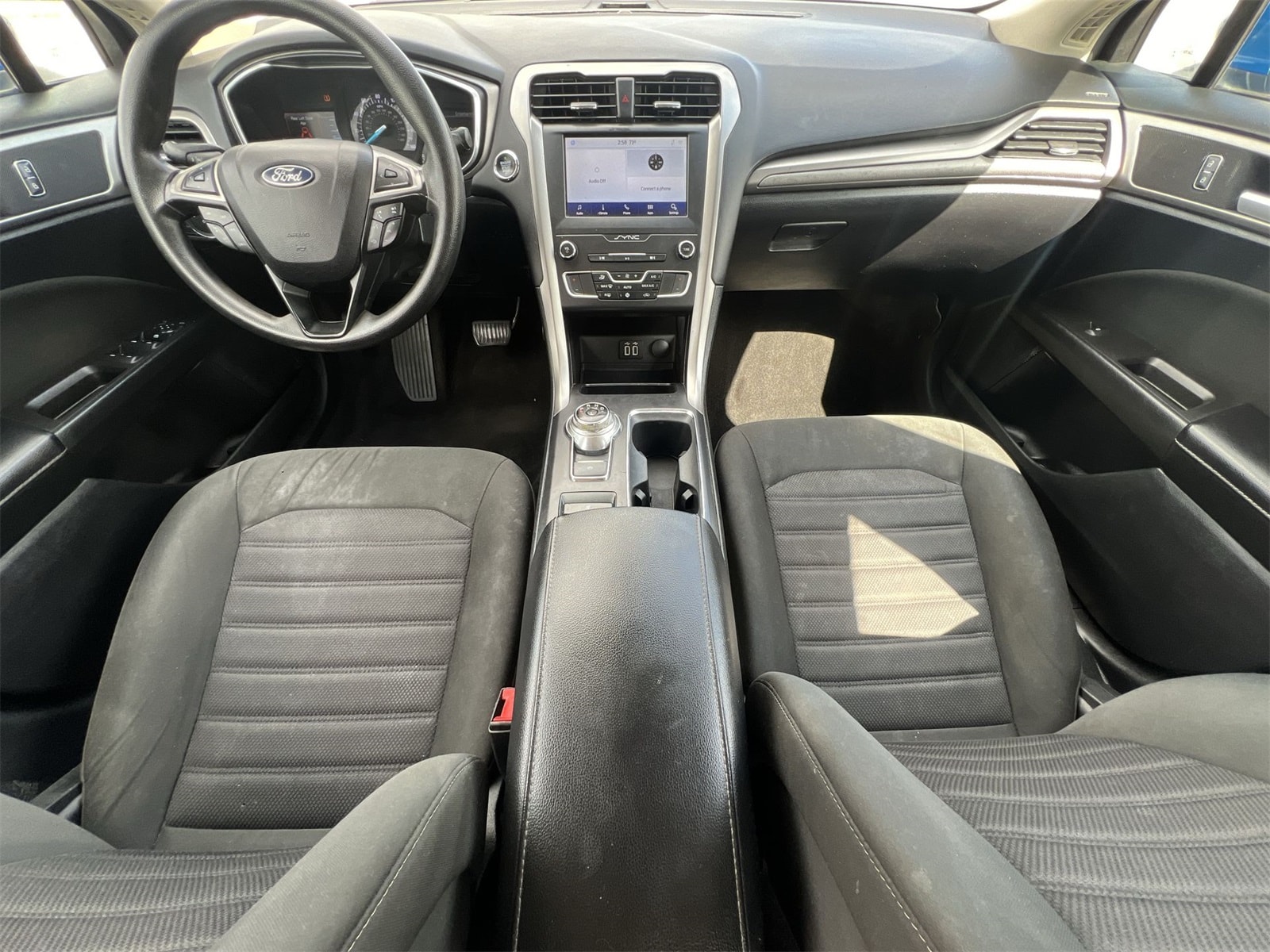 Thumbnail: 2020 Ford Fusion - 16