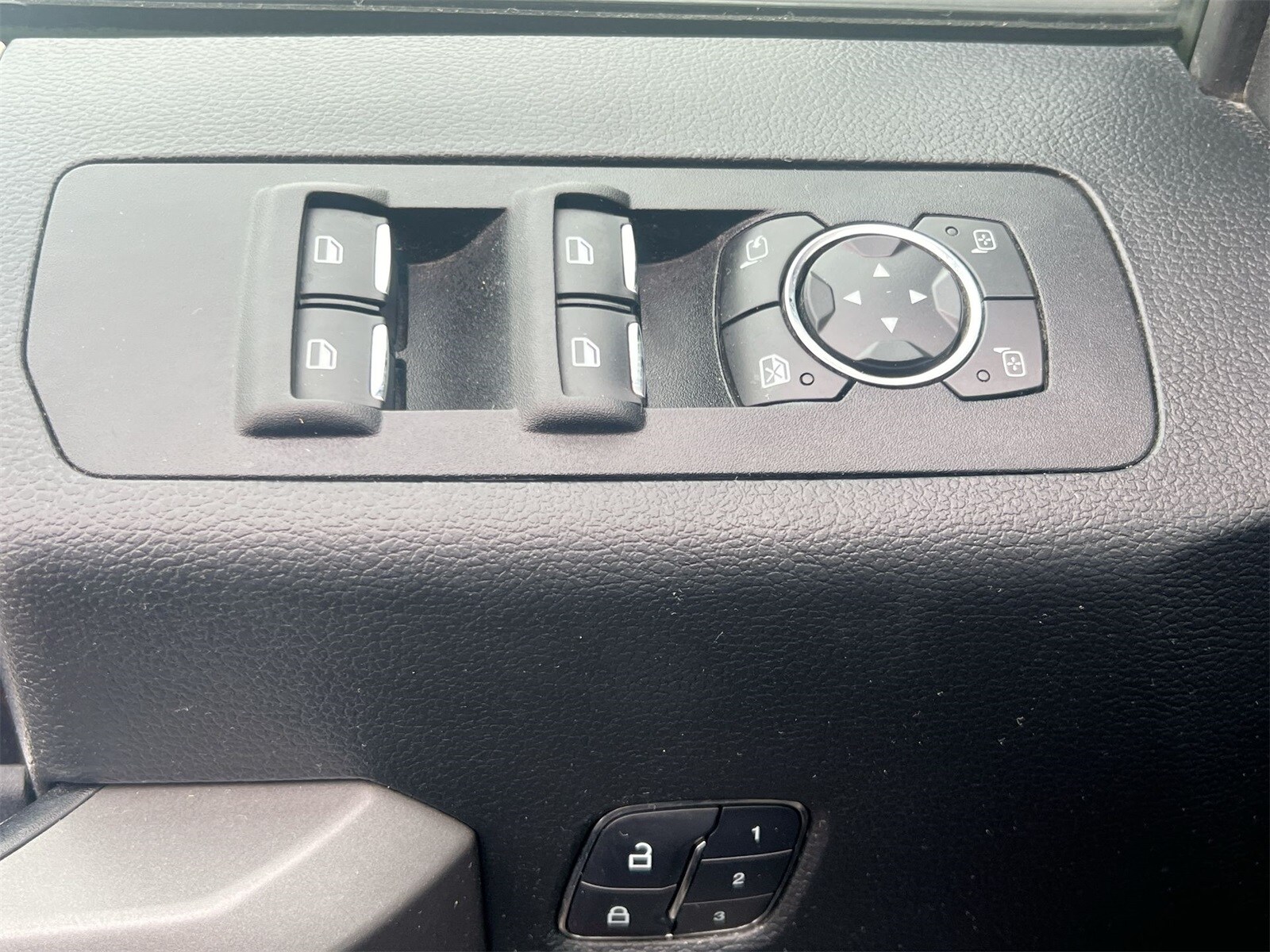 Thumbnail: 2015 Ford F-150 - 17