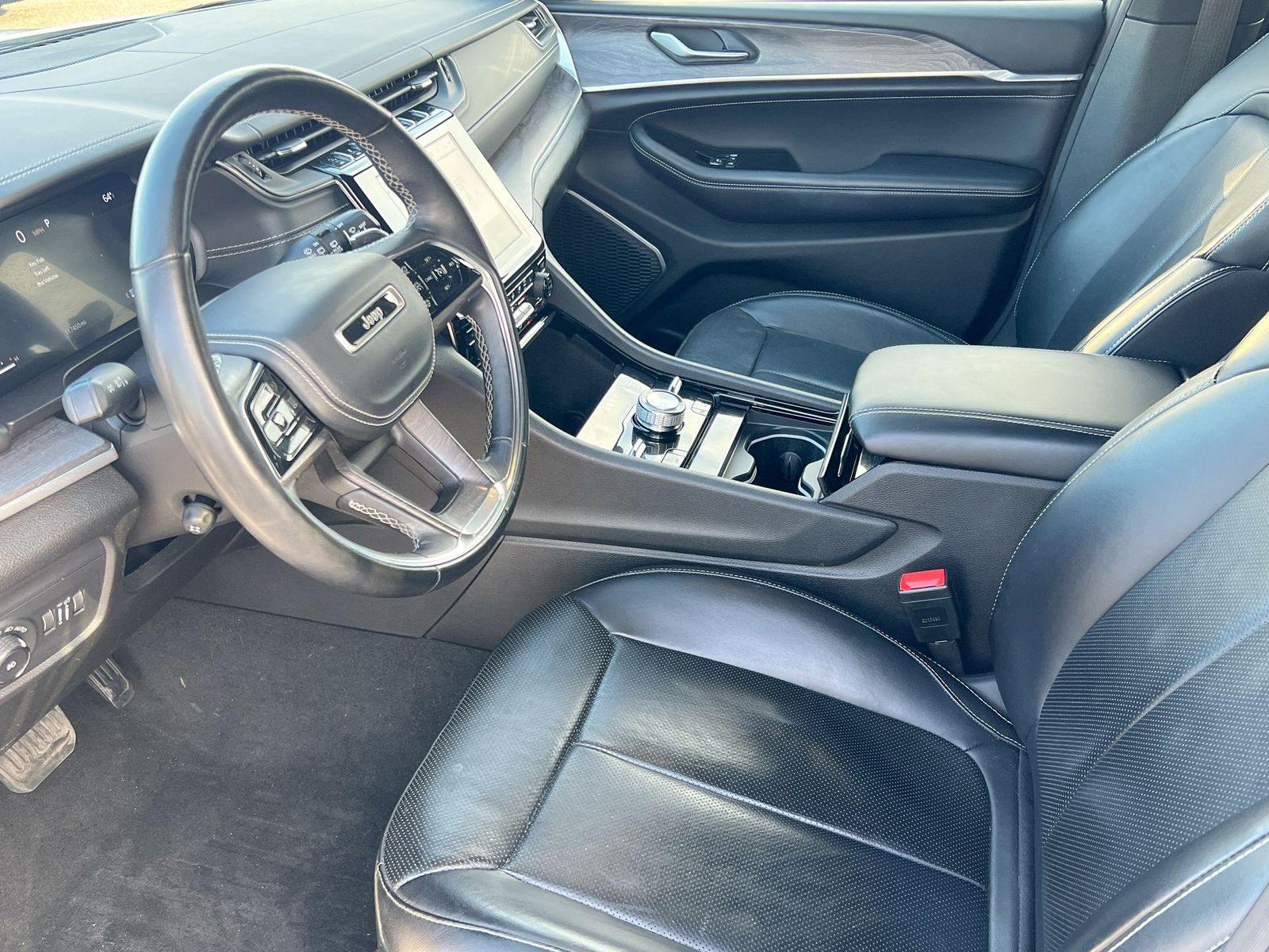 Thumbnail: 2022 Jeep Grand Cherokee - 10