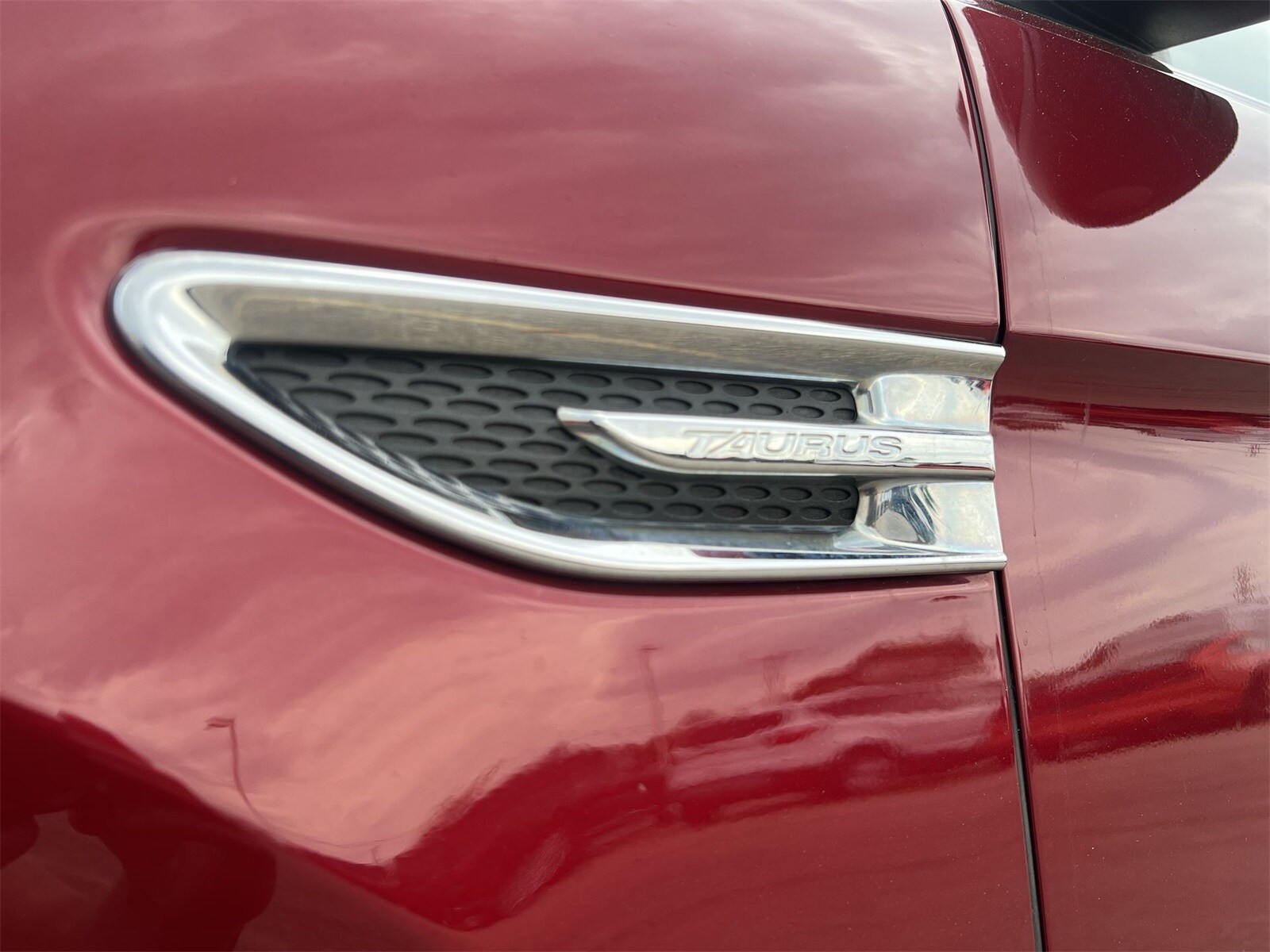 Thumbnail: 2017 Ford Taurus - 13