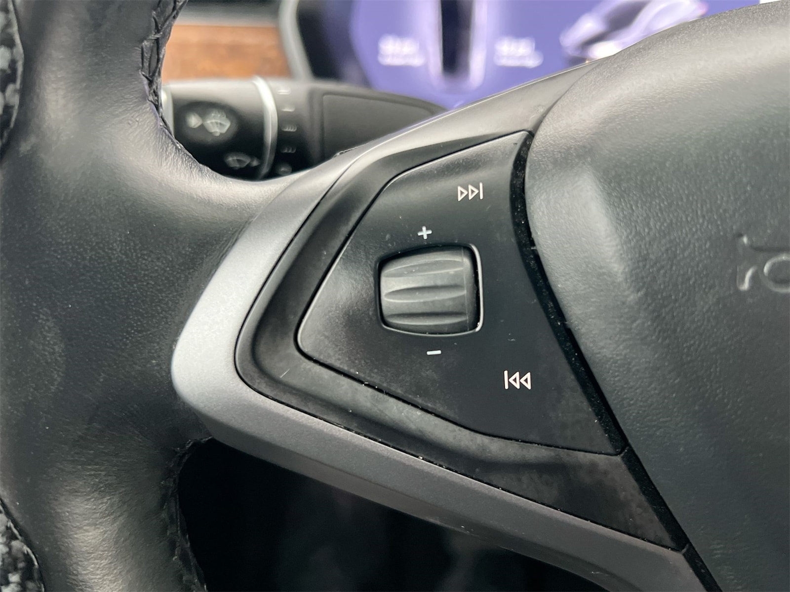 Thumbnail: 2021 Tesla Model X - 23