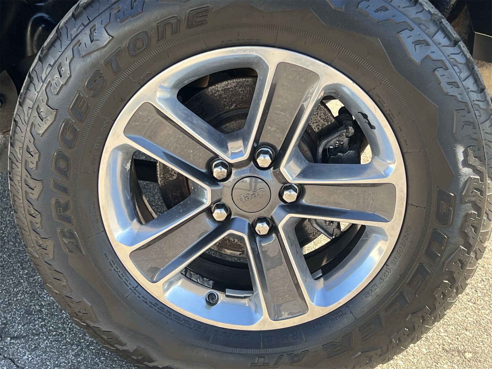 Thumbnail: 2020 Jeep Wrangler - 14