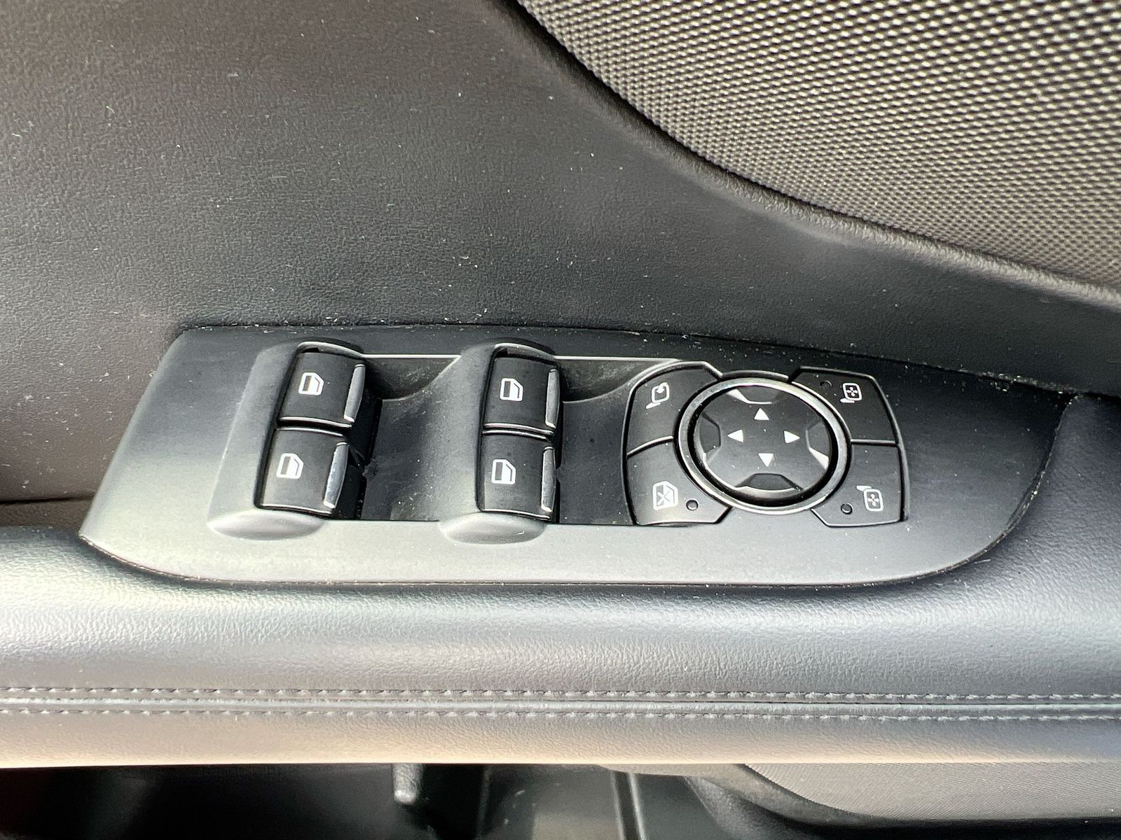 Thumbnail: 2019 Lincoln MKZ - 16