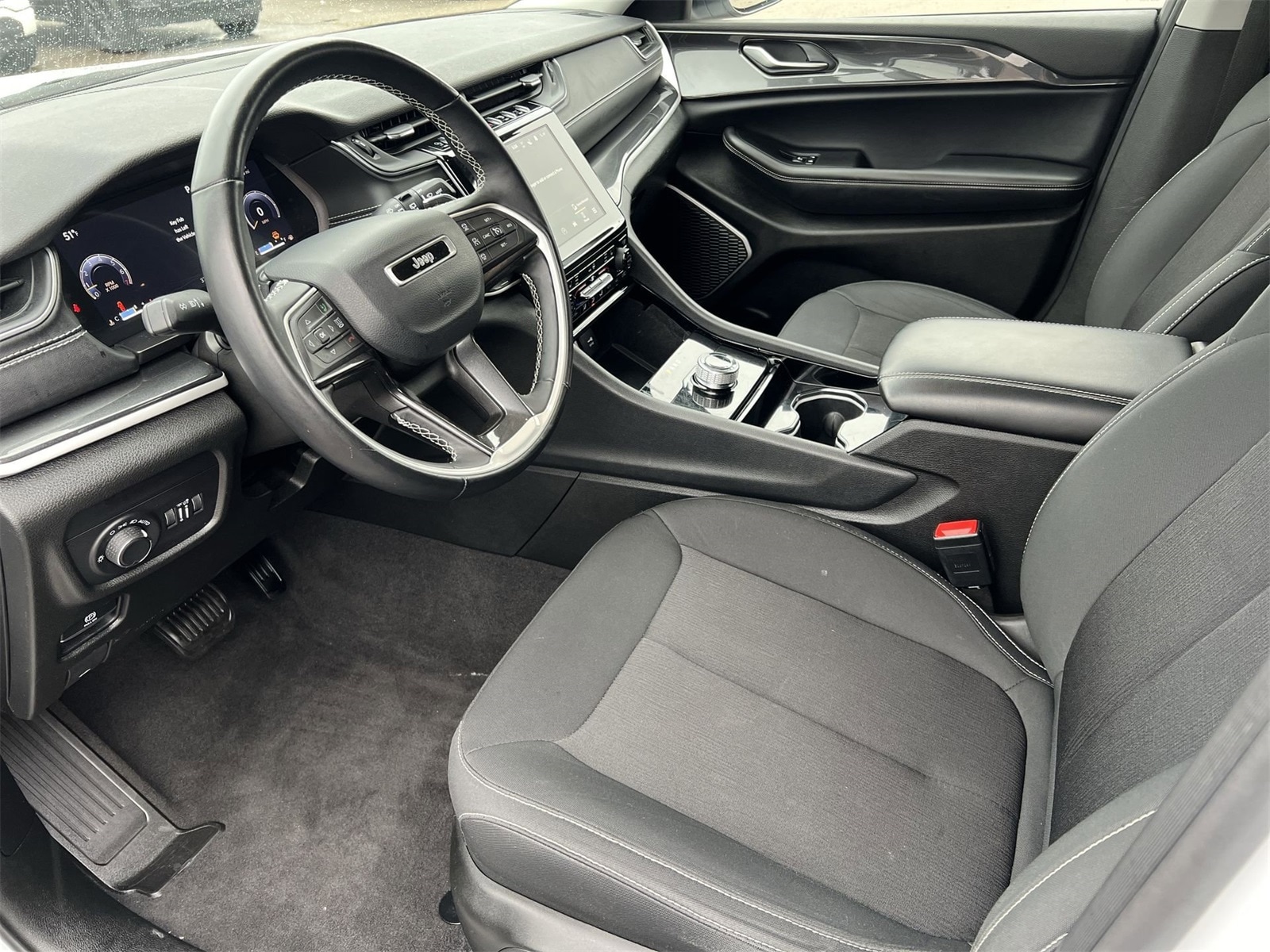 2022 Jeep Grand Cherokee L Laredo 10