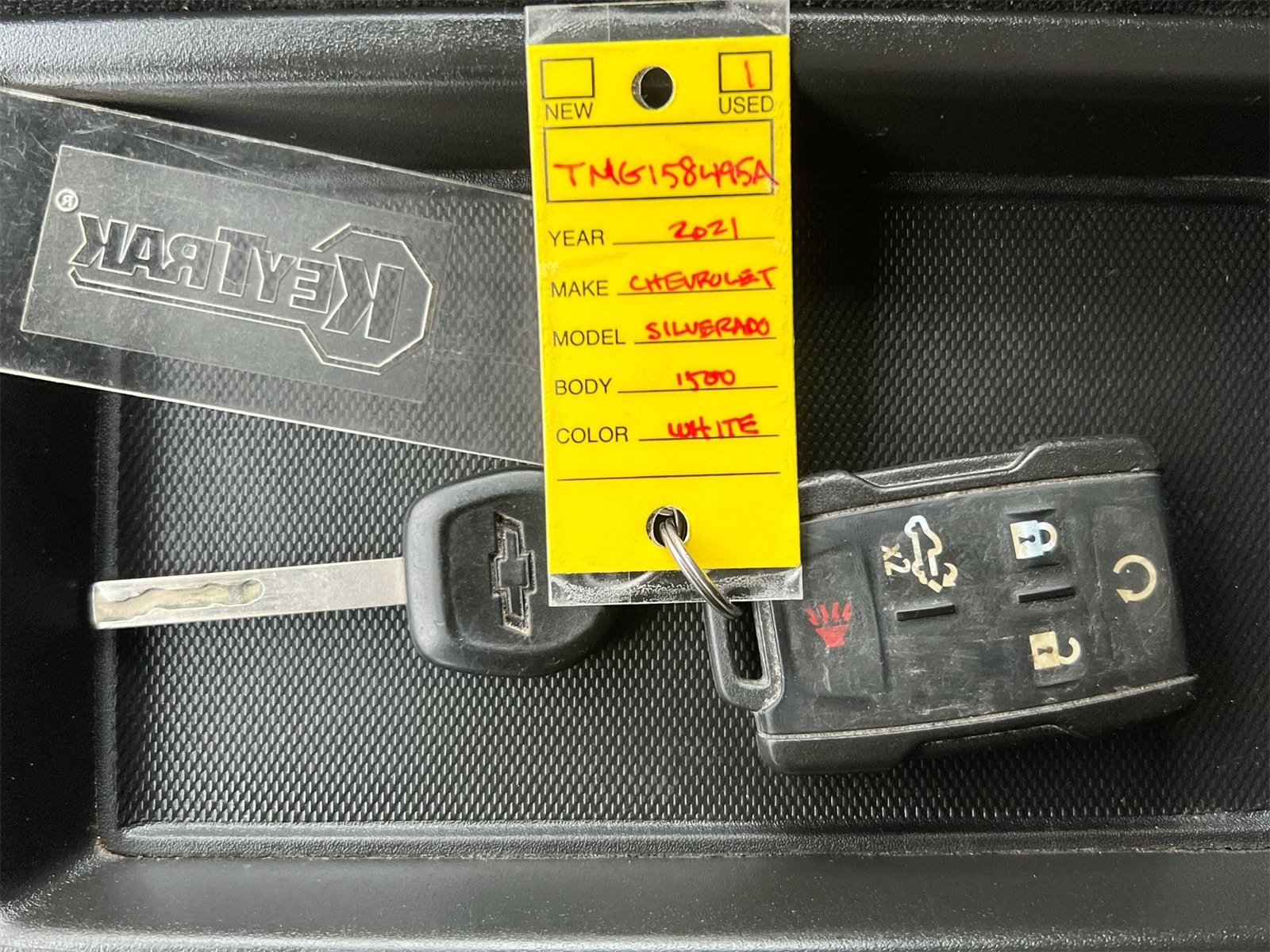 Thumbnail: 2021 Chevrolet Silverado 1500 - 34