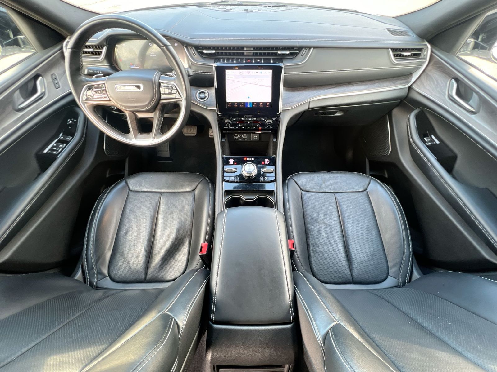 Thumbnail: 2022 Jeep Grand Cherokee - 15