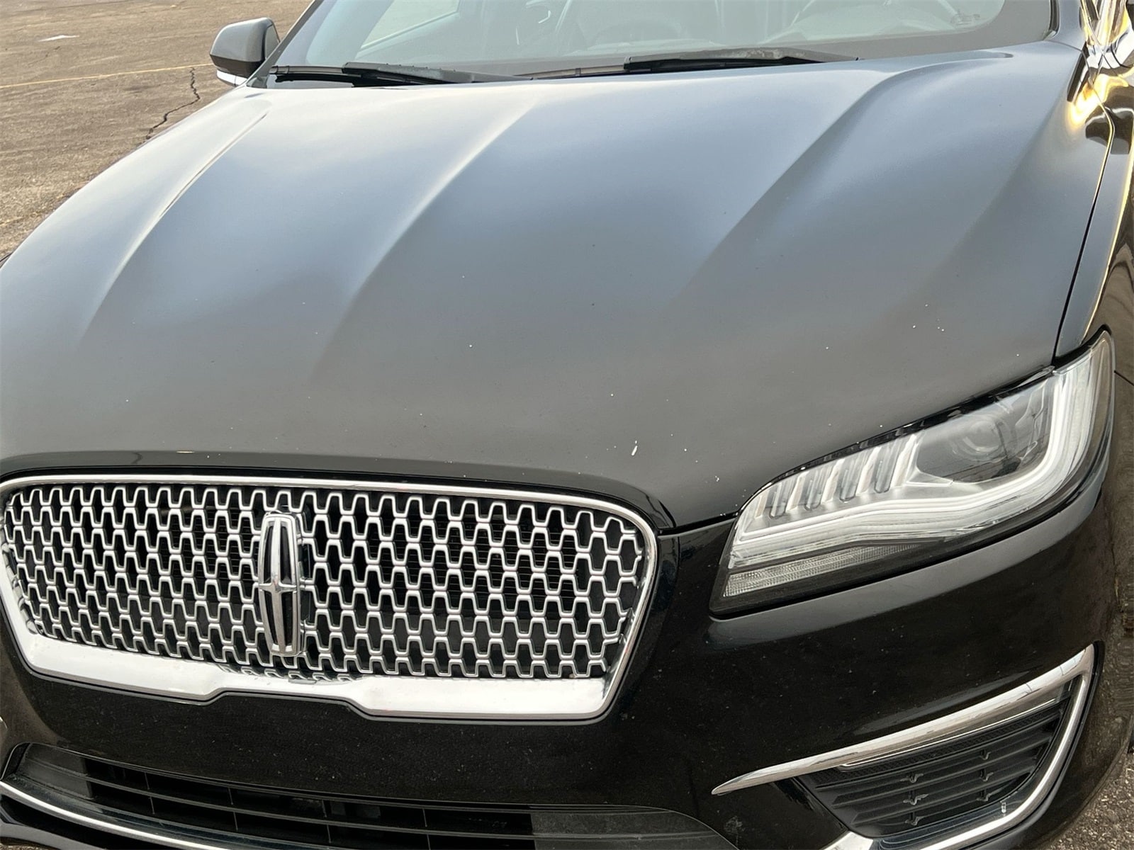 Thumbnail: 2018 Lincoln MKZ - 11