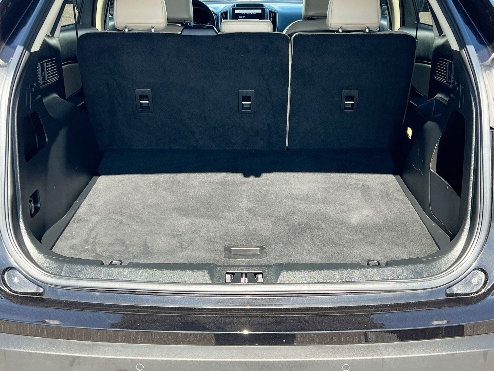 Thumbnail: 2023 Ford Edge - 34