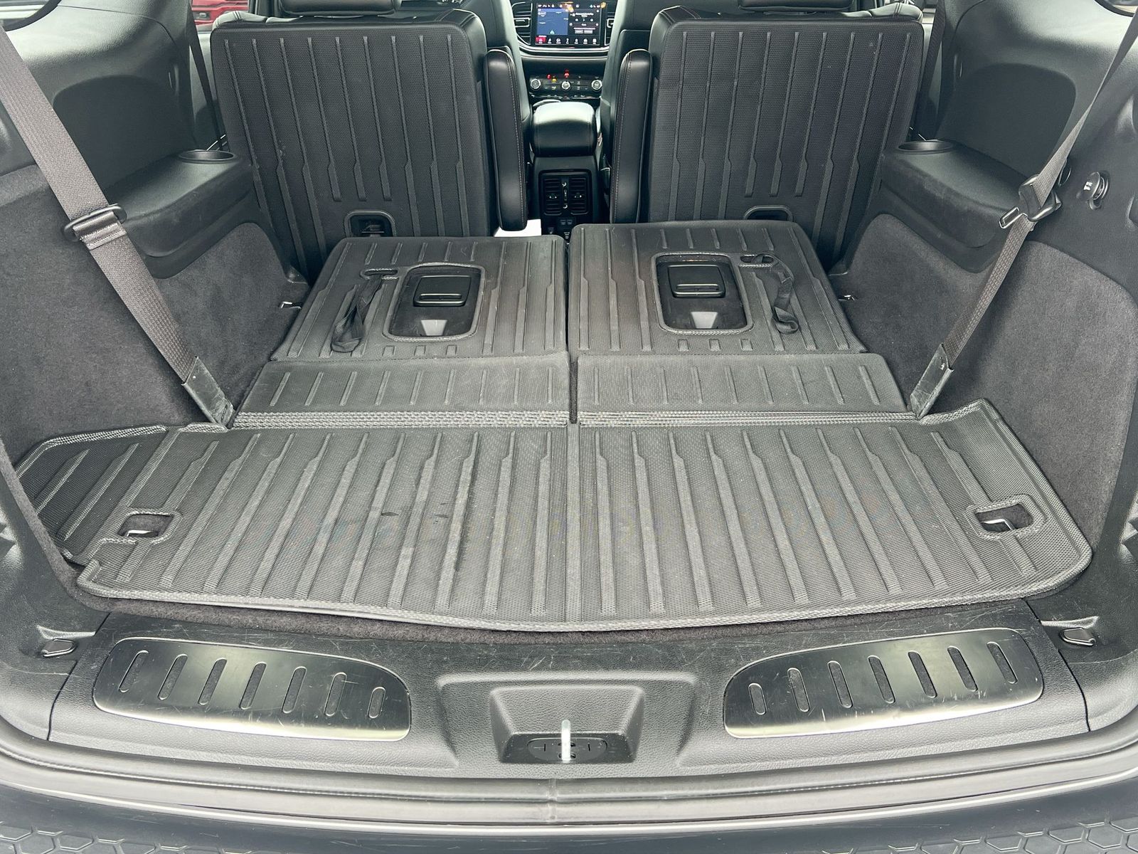 Thumbnail: 2021 Dodge Durango - 33