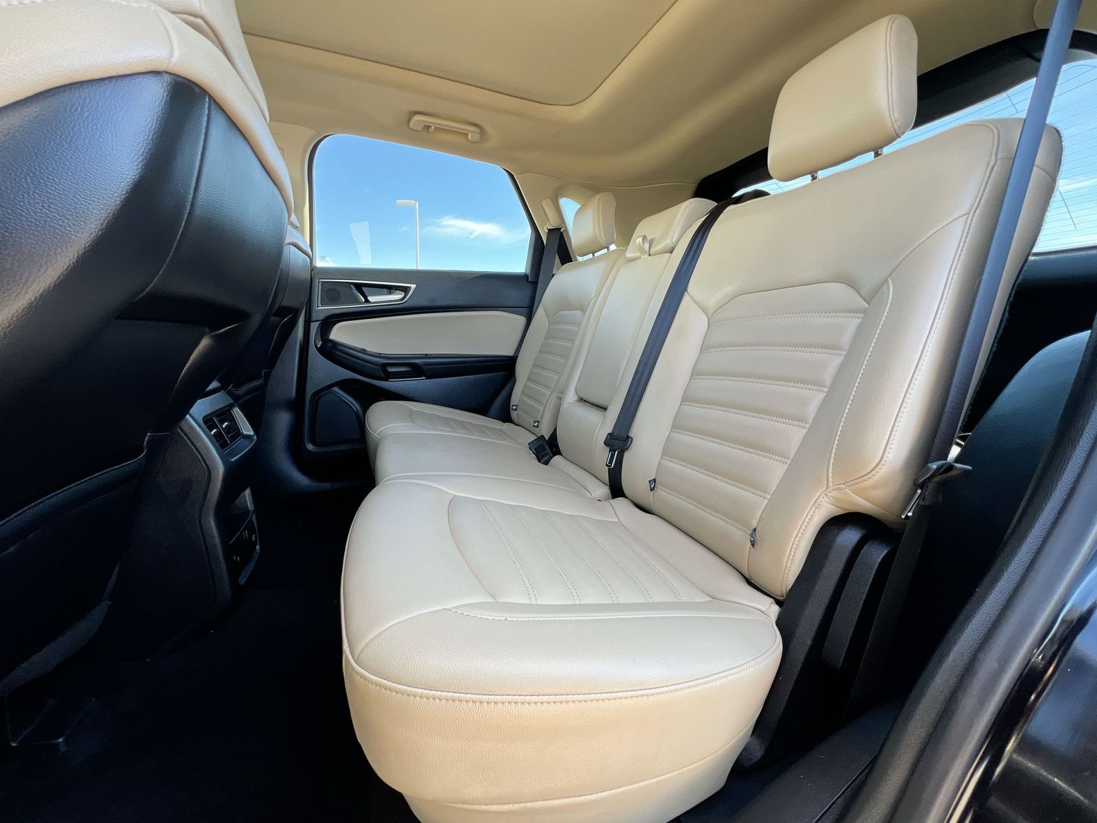 Thumbnail: 2023 Ford Edge - 19