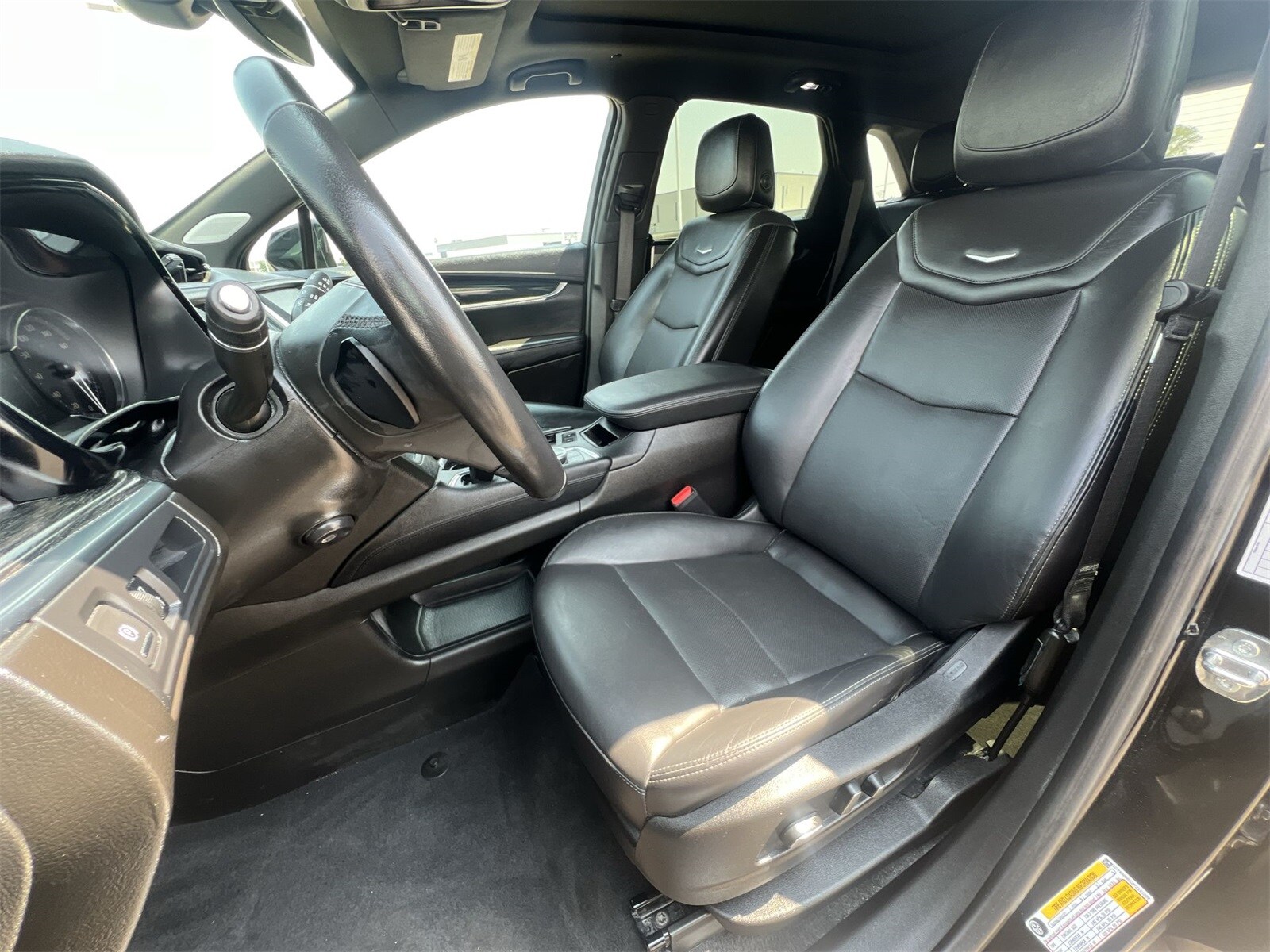 Thumbnail: 2023 Cadillac XT5 - 16