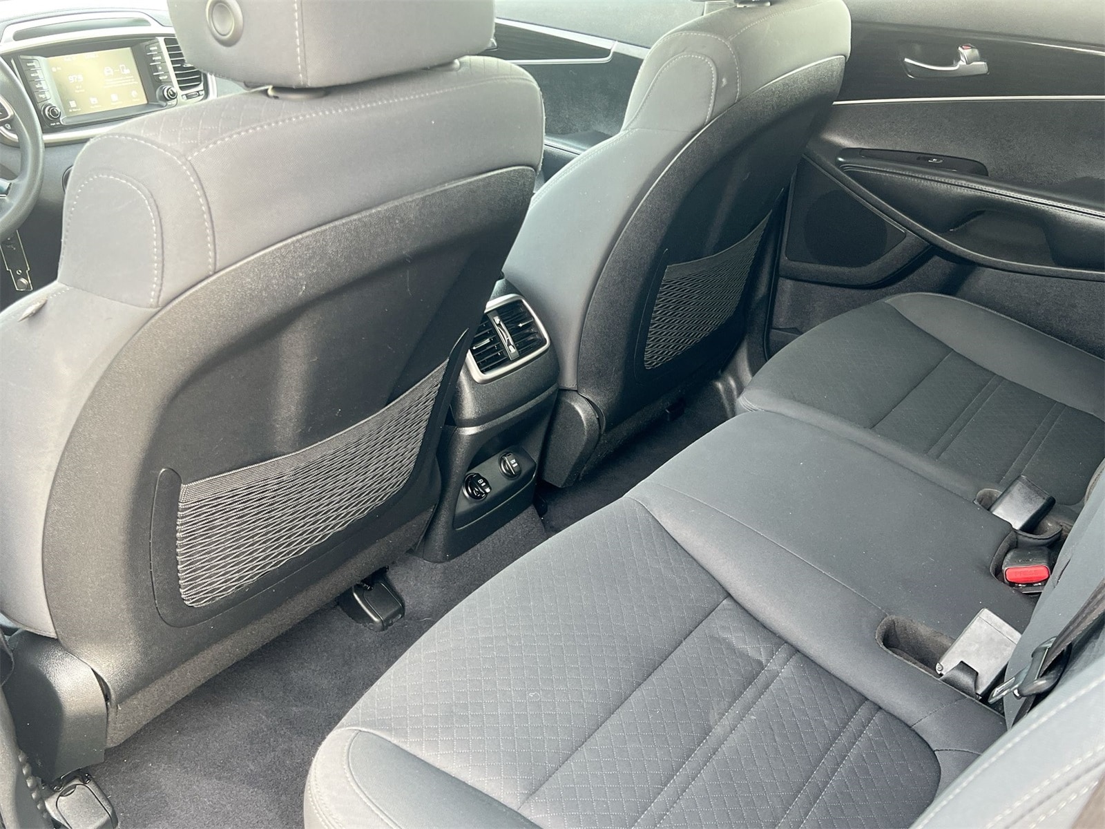 Thumbnail: 2020 Kia Sorento - 19