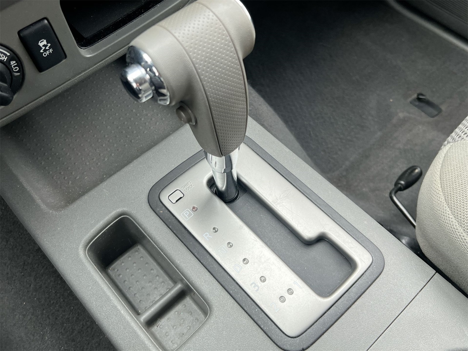 Thumbnail: 2018 Nissan Frontier - 32